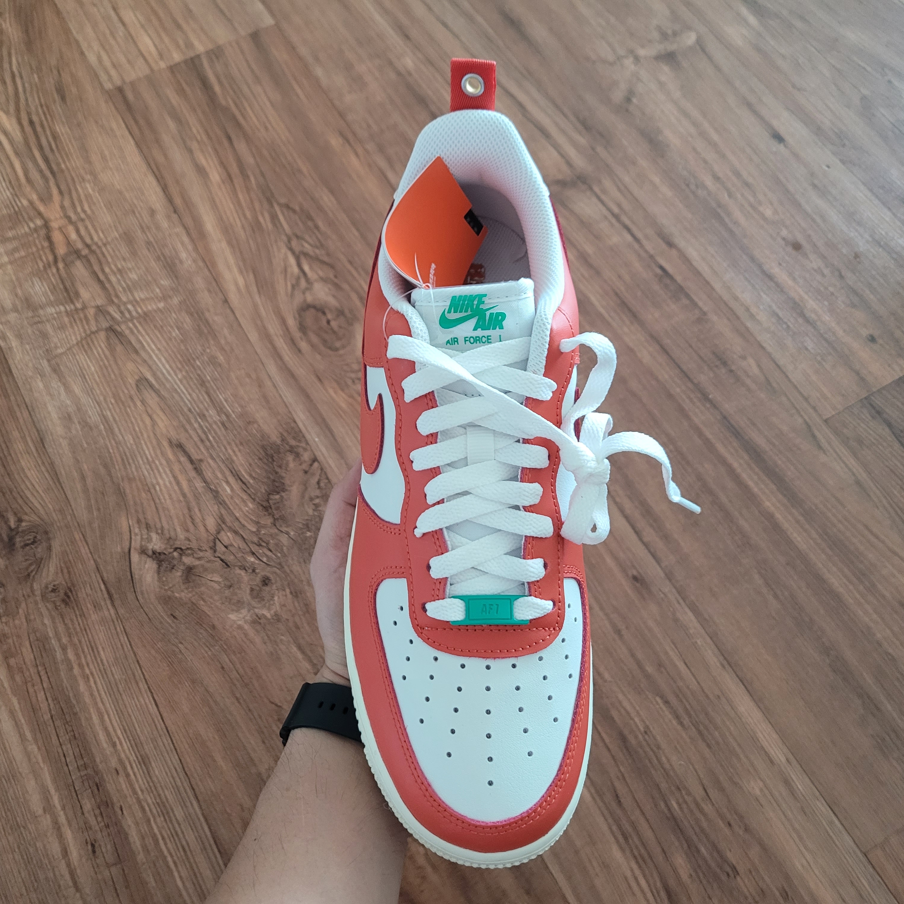 Nike Air Force 1 '07 LV8 Pojangmacha 착용 스타일 - 2
