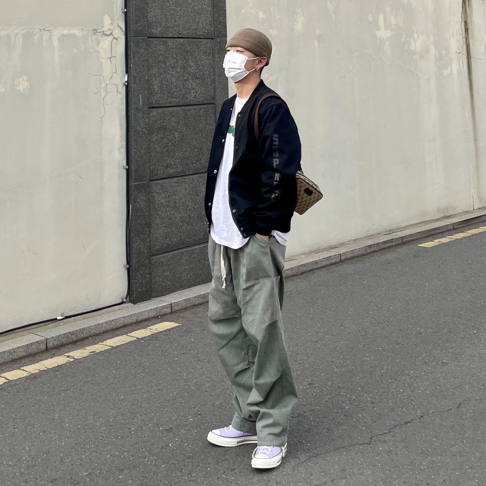 Supreme Lizard T-Shirt White - 20SS, Converse Chuck 70 High Moonstone Violet 착용 스타일