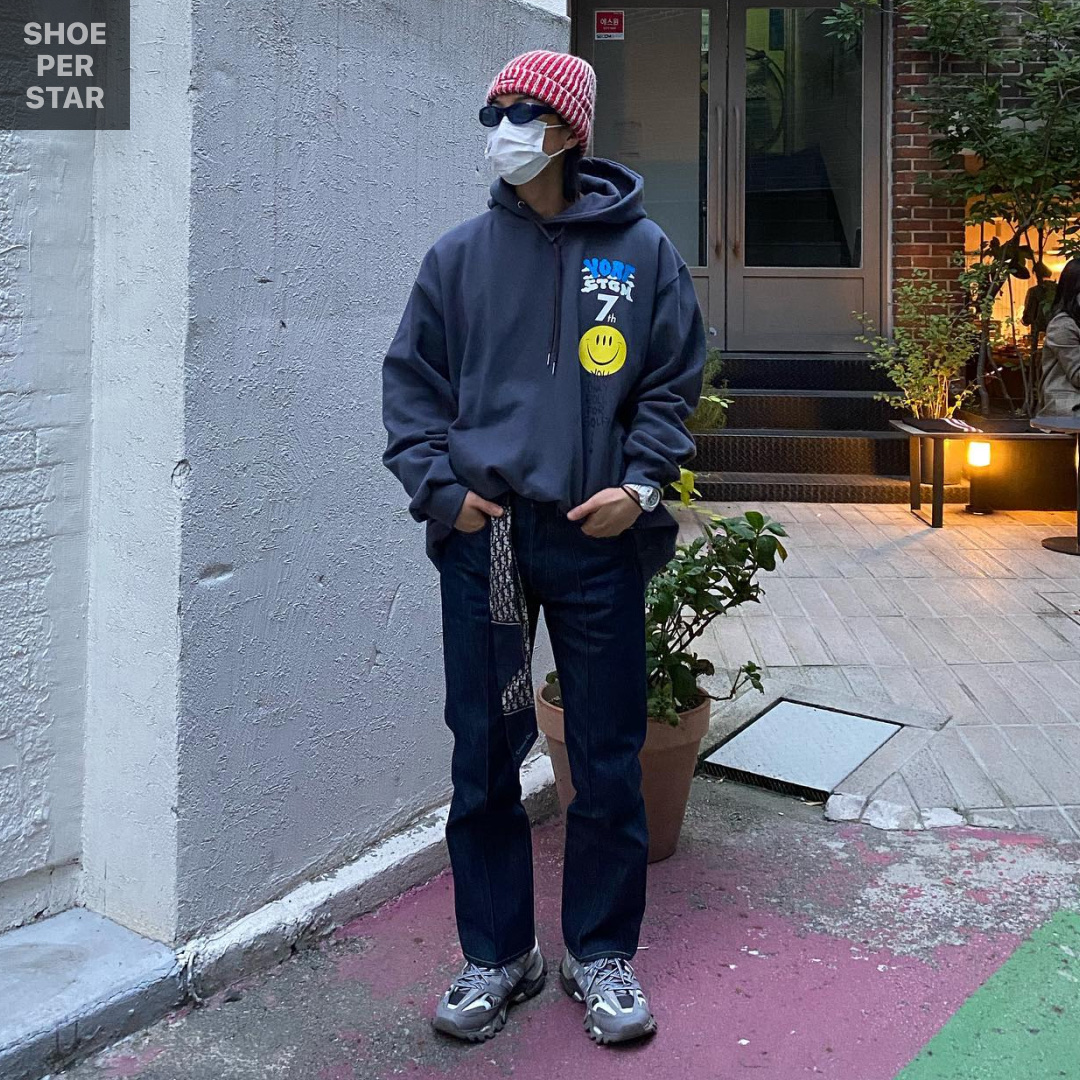 Balenciaga Track Sneakers Grey White 2019, Nike x Peaceminusone Air Force 1 Low Para-Noise 2.0 착용 스타일 - 1