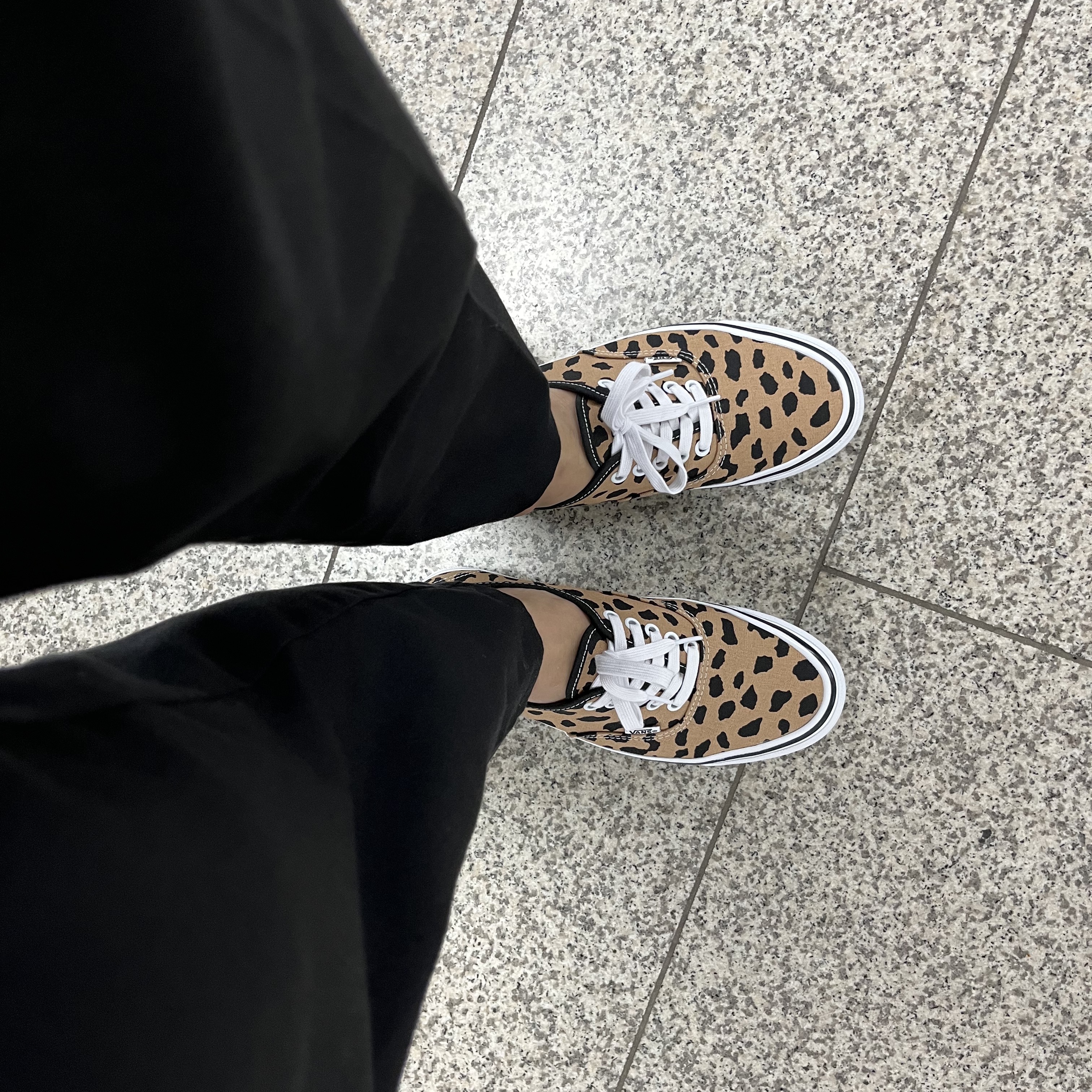 Vans Vault x Wacko Maria OG Authentic LX Leopard Brown 착용 스타일
