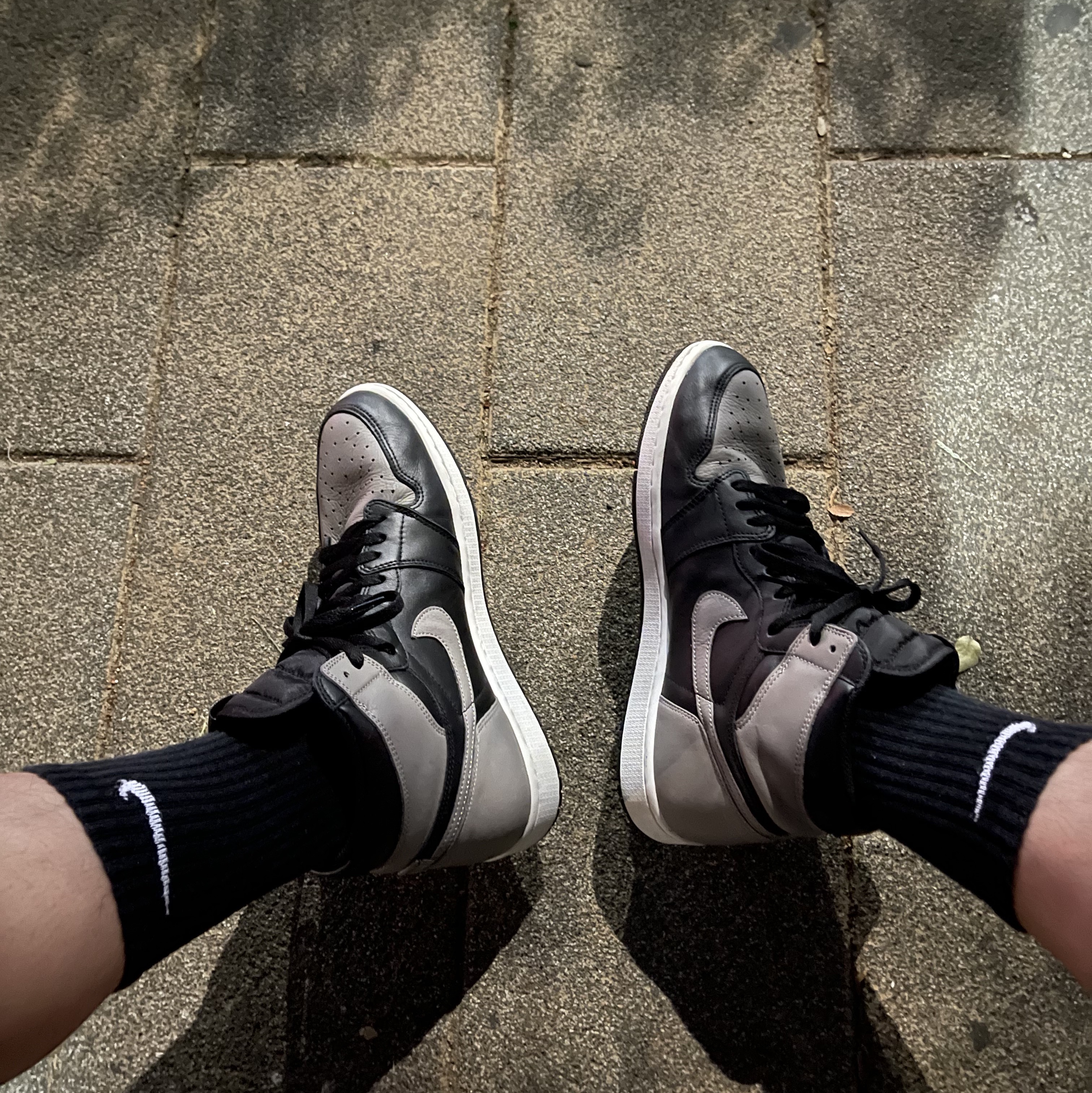 Jordan 1 Retro High OG Shadow 2018 착용 스타일 - 2