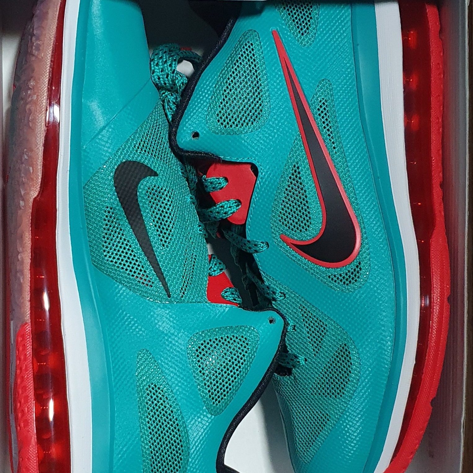 Nike LeBron 9 Low Liverpool FC 착용 스타일 - 1