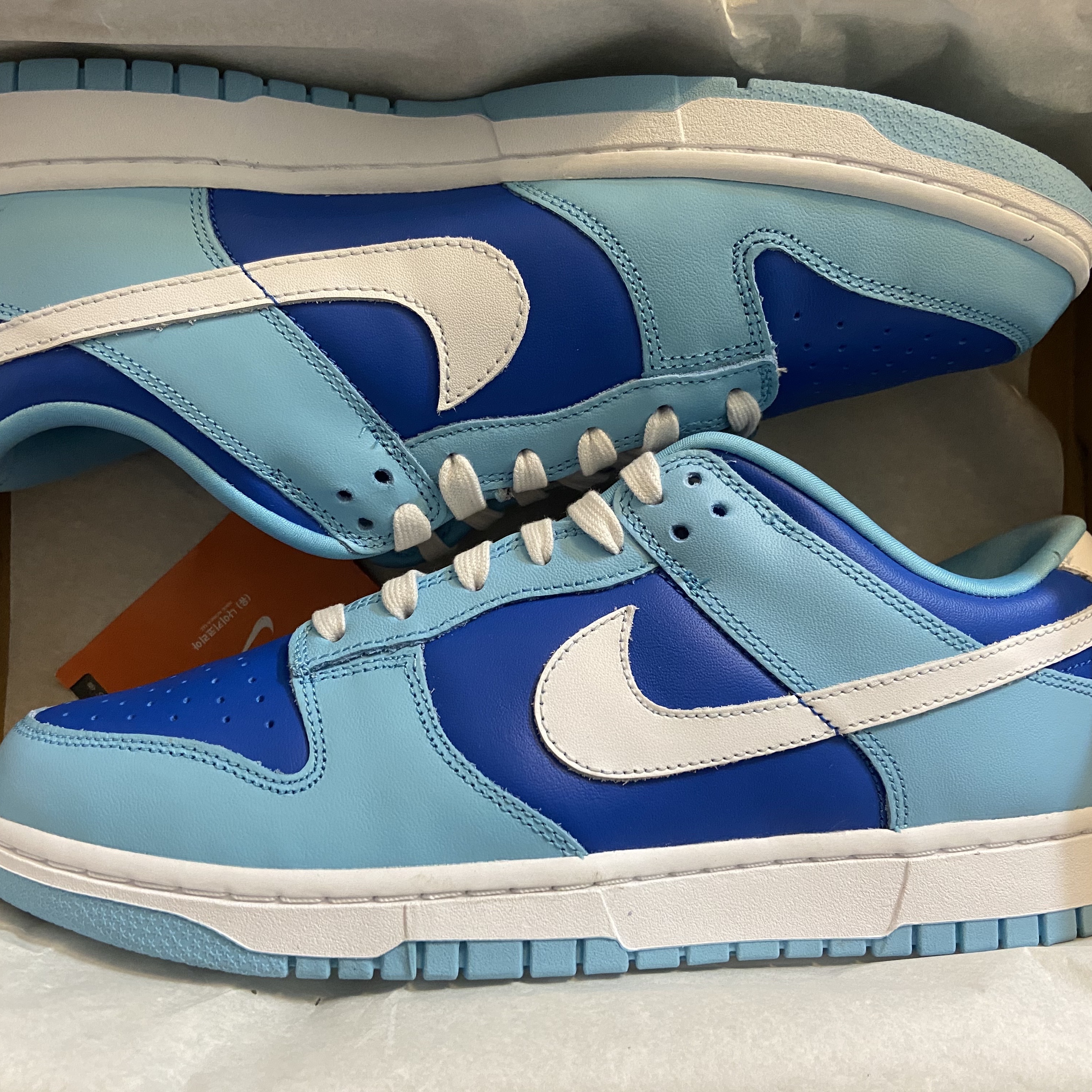 Nike Dunk Low Retro QS Argon 착용 스타일 - 2
