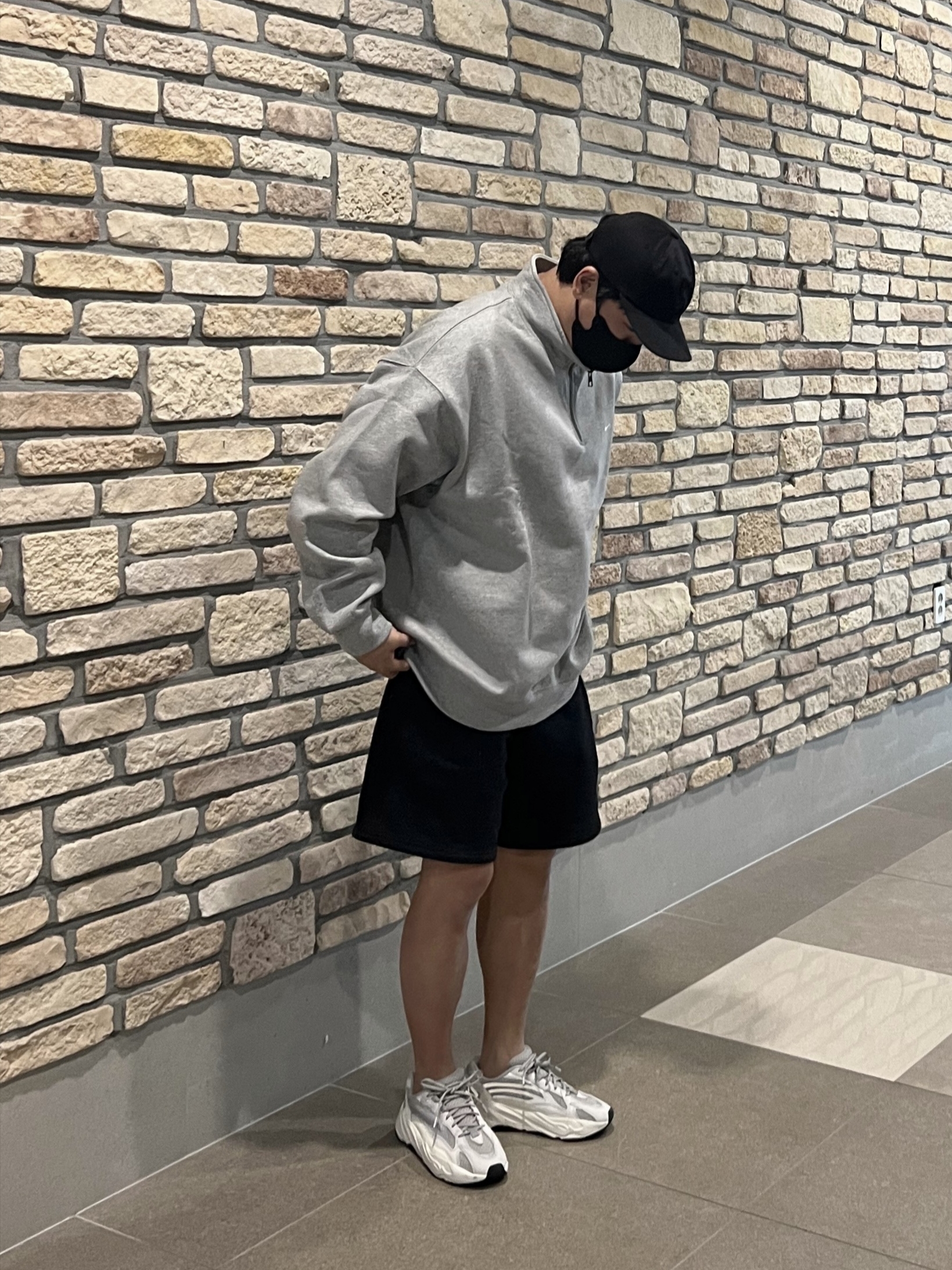 Nike NRG Solo Swoosh Fleece Shorts Black - Asia, Nike NRG Solo Swoosh Heavy Weight BB Quarter Zip Top Dark Grey Heather - US/EU 착용 스타일 - 2