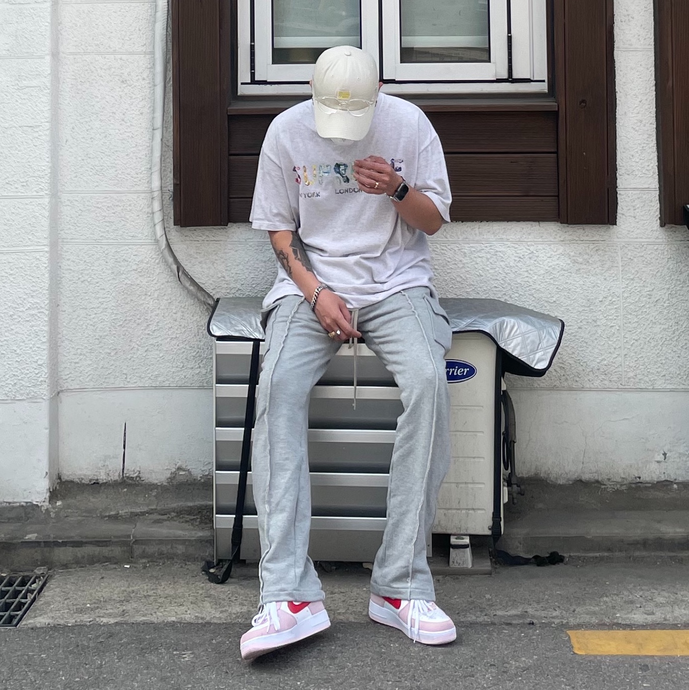 Nike Air Force 1 '07 QS Valentine's Day 착용 스타일