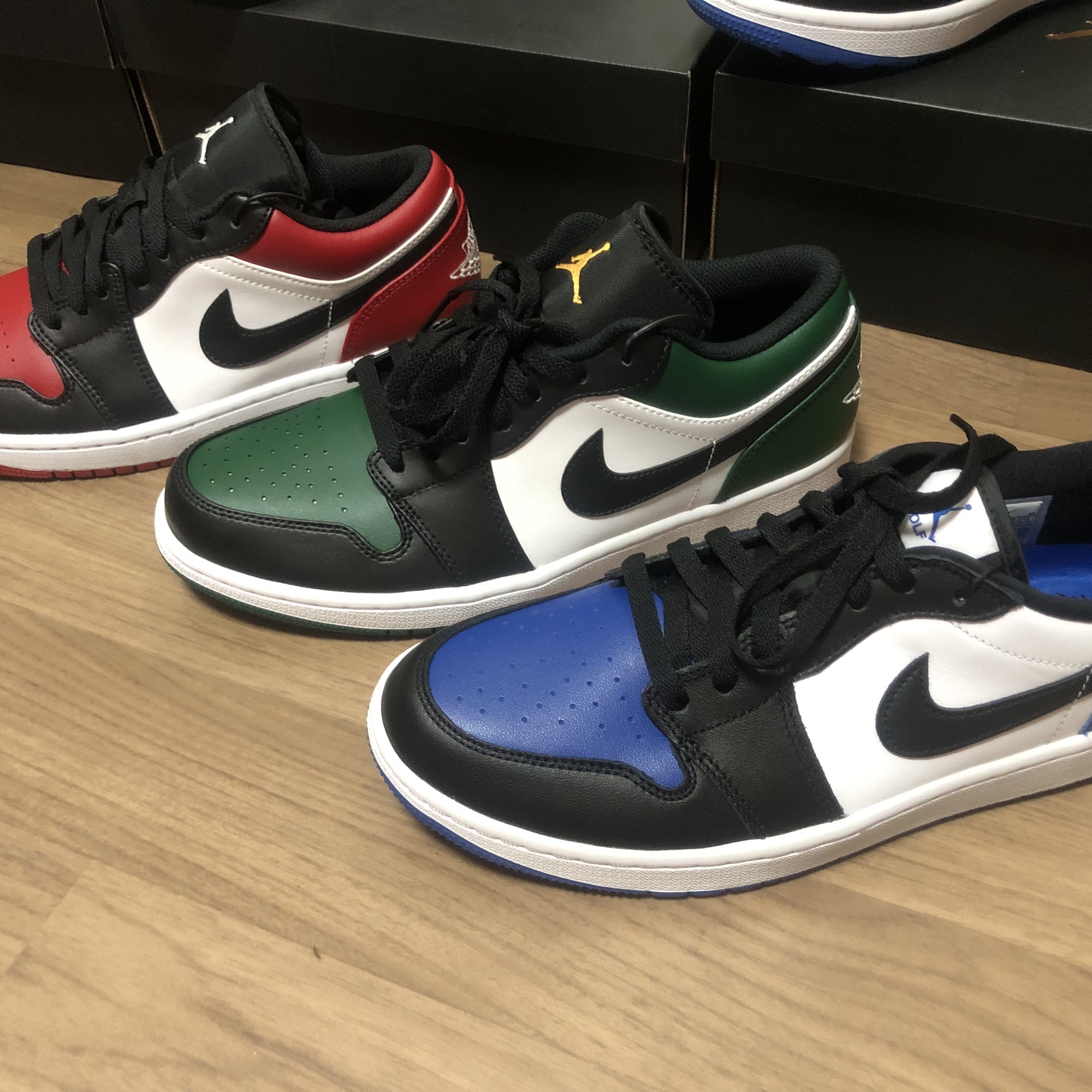Jordan 1 Low Bred Toe, Jordan 1 Low Golf Sport Royal 착용 스타일 - 2