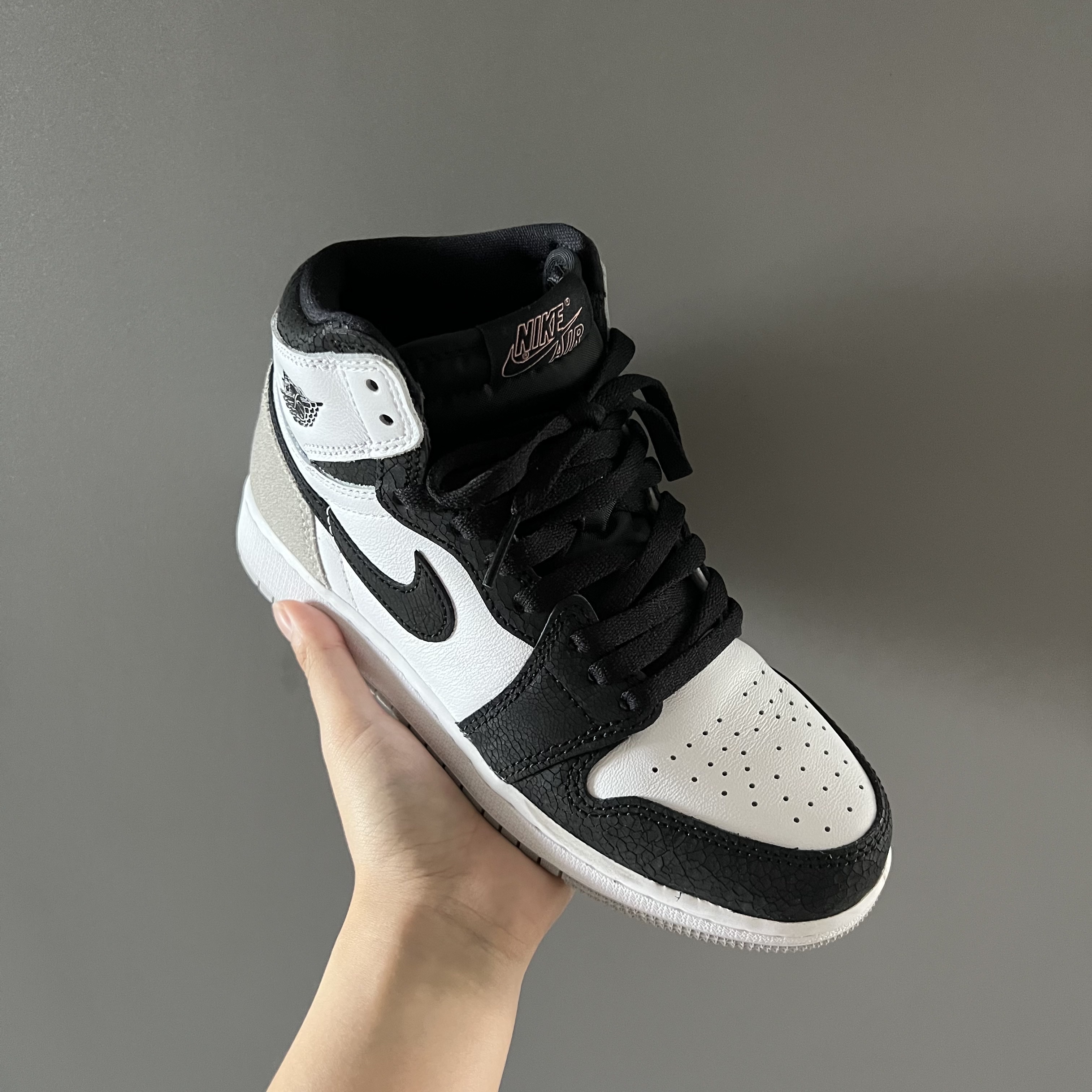 (GS) Jordan 1 Retro High OG Bleached Coral, Jordan 1 Retro High OG Bleached Coral 착용 스타일