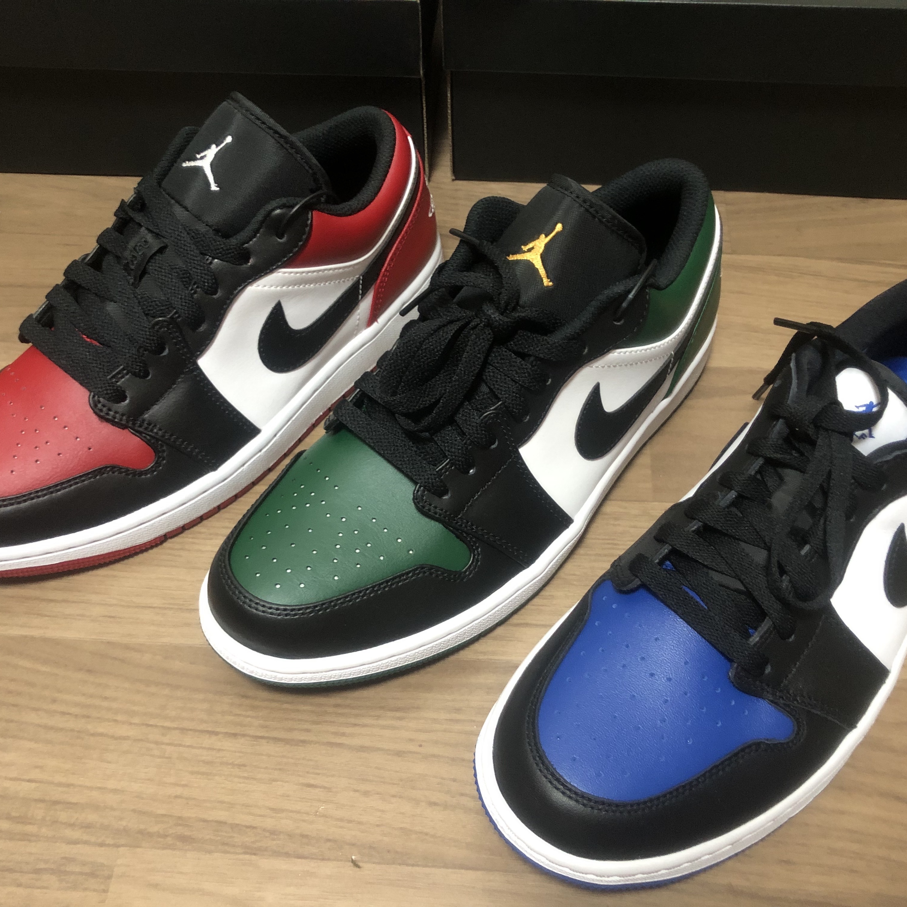 Jordan 1 Low Bred Toe, Jordan 1 Low Golf Sport Royal 착용 스타일 - 1