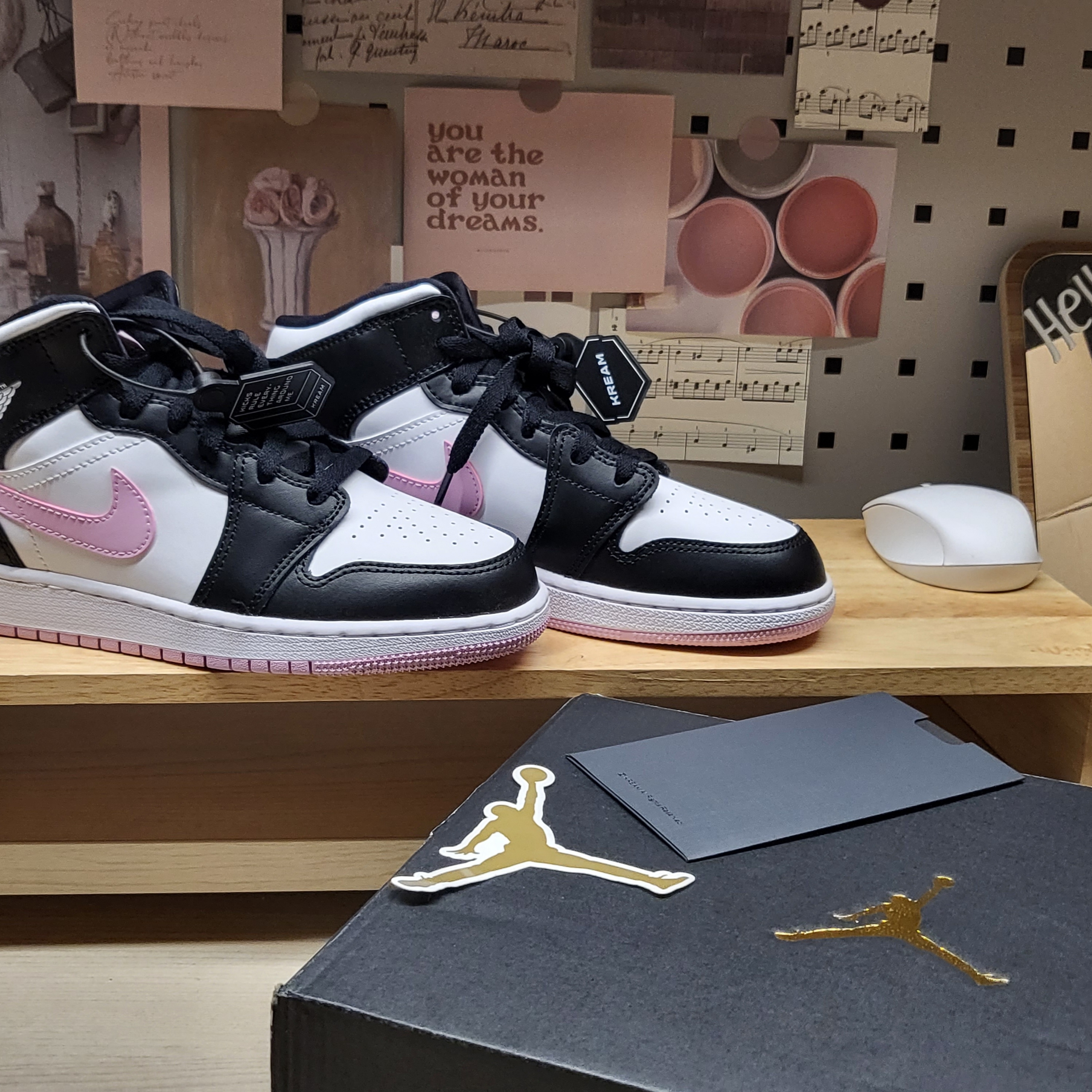 (GS) Jordan 1 Mid Light Arctic Pink 착용 스타일