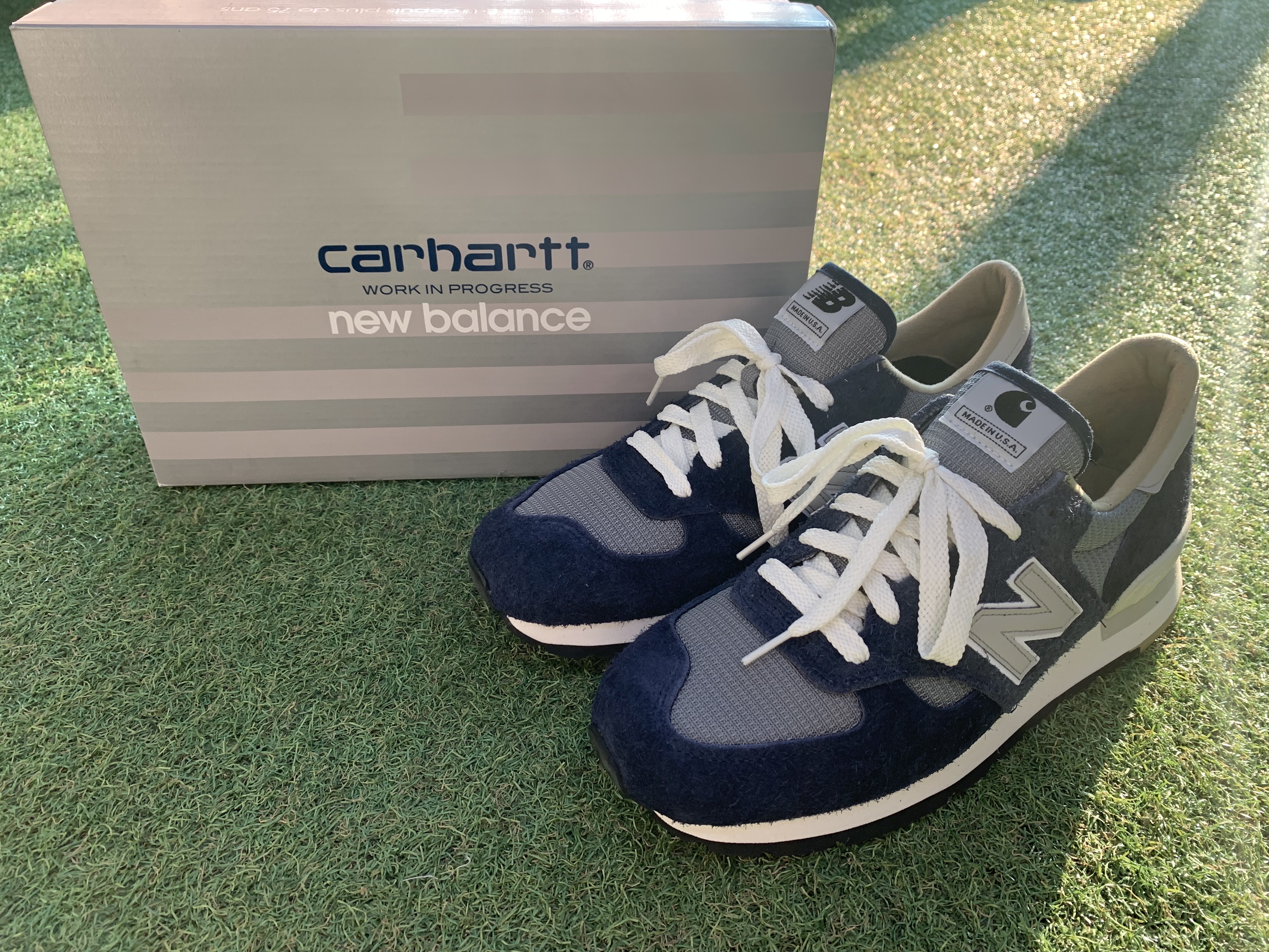 New Balance x Carhartt WIP 990v1 Made in USA Sculpture Center 착용 스타일 - 1