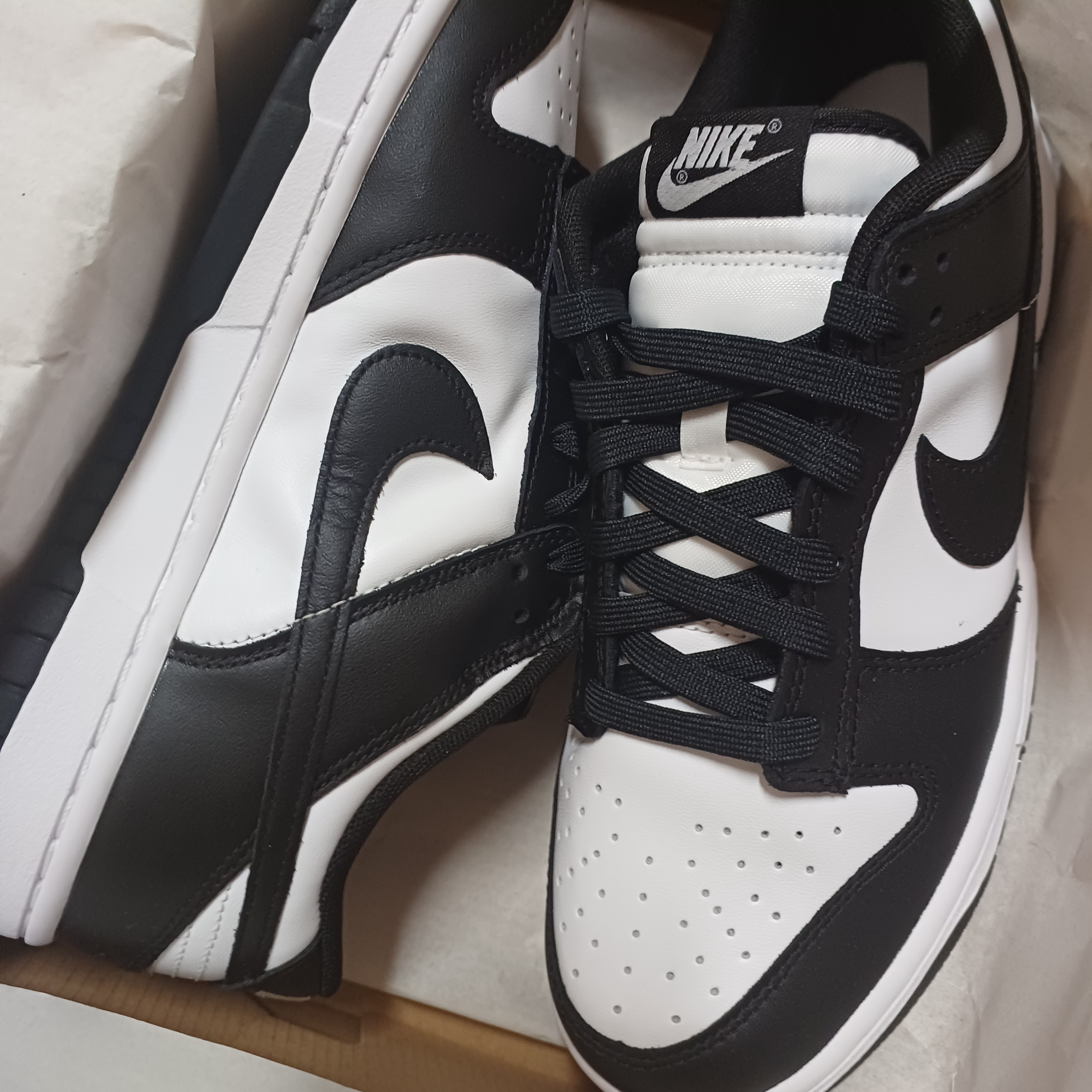 Nike Dunk Low Retro Black 착용 스타일