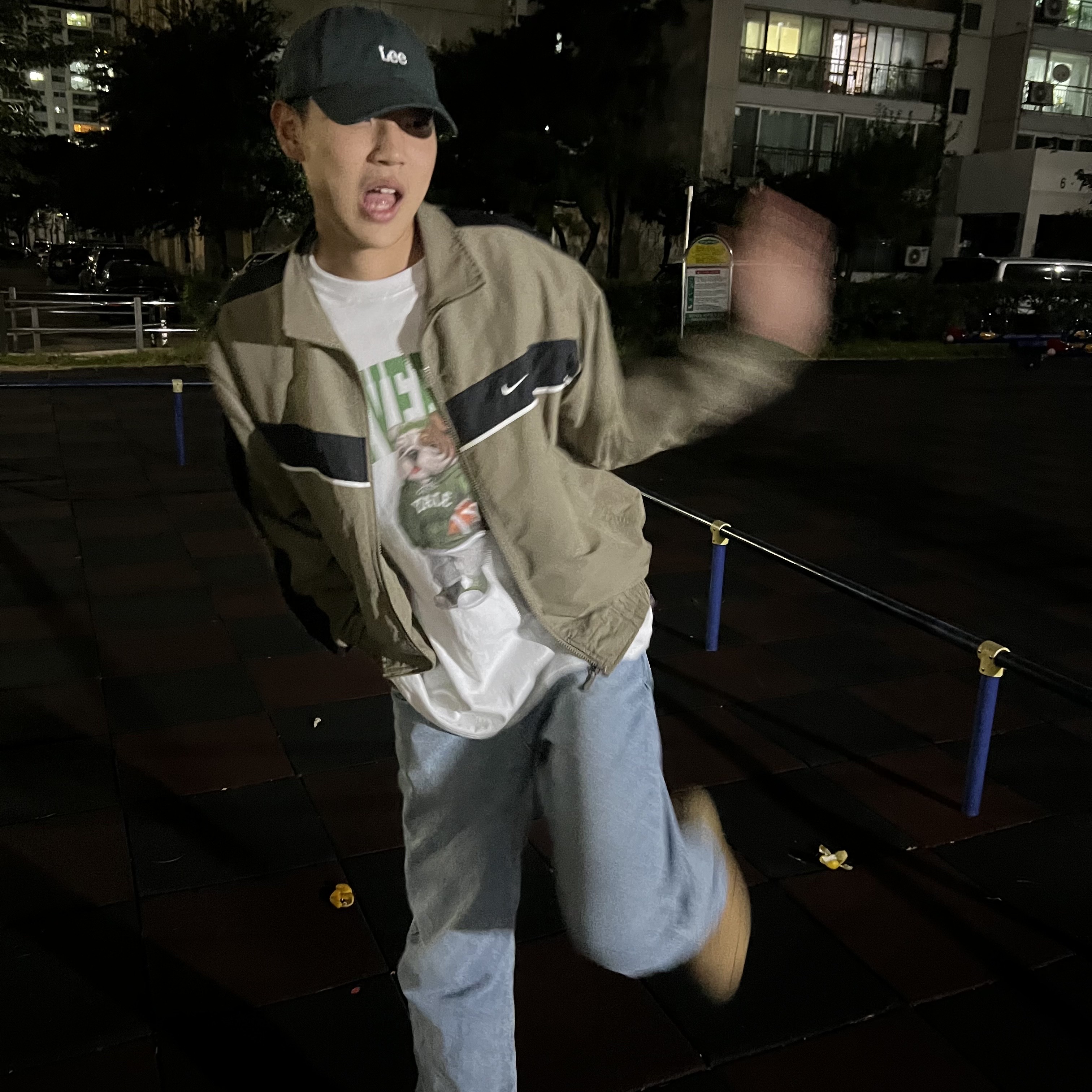 Nike Air Force 1 '07 WB Flax 착용 스타일 - 2