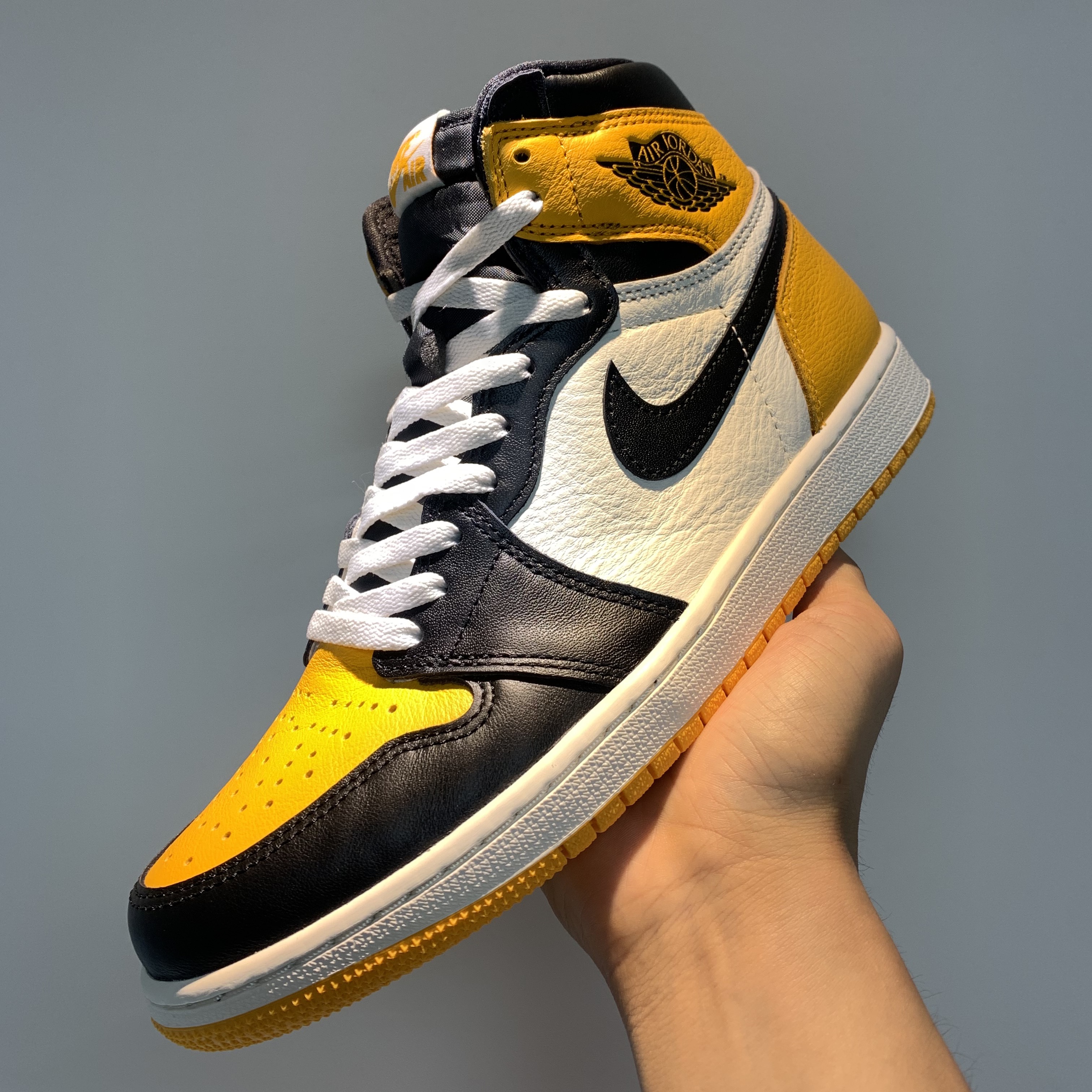 Jordan 1 Retro High OG Taxi 착용 스타일