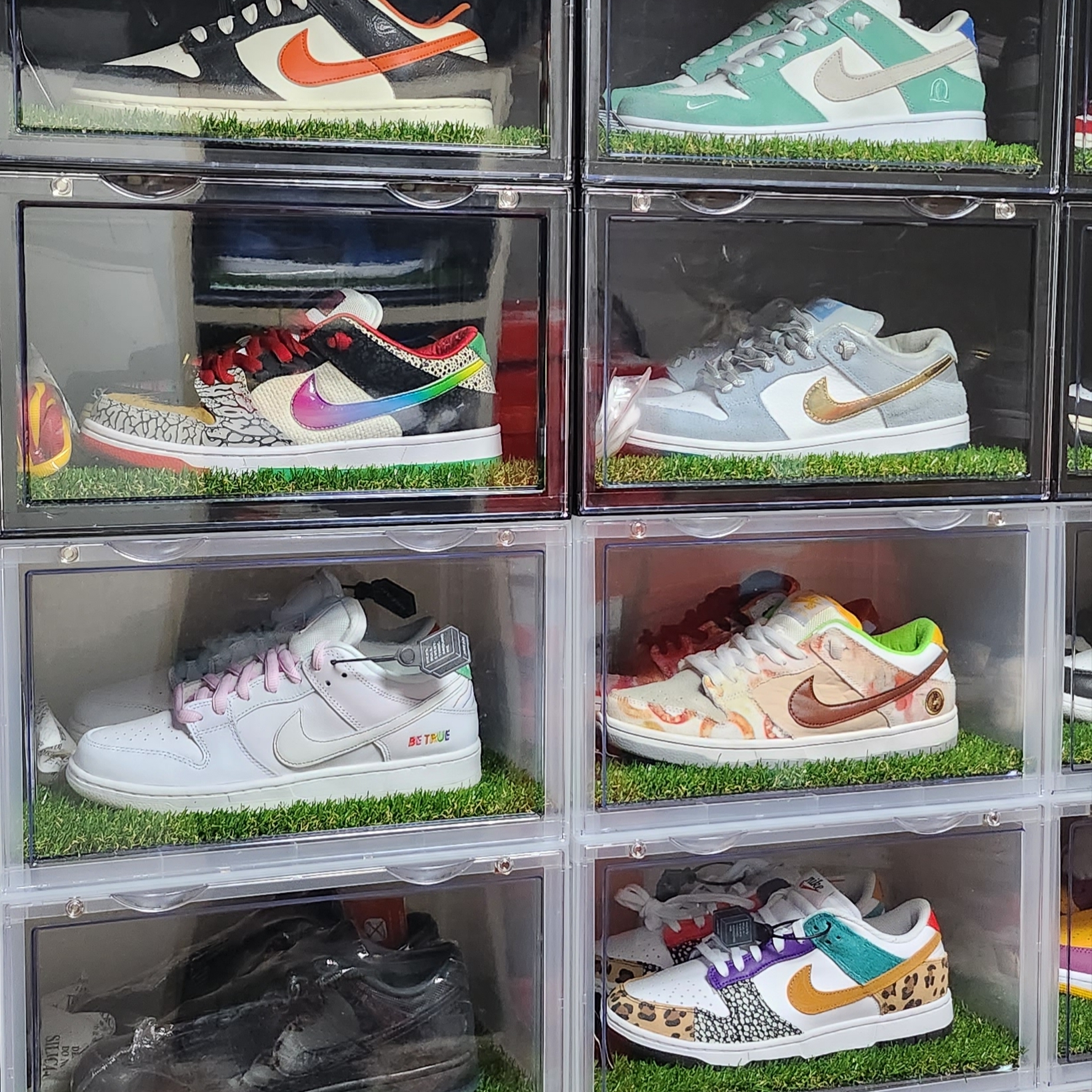 Nike SB Dunk Low Pro Be True, Nike x Sean Cliver SB Dunk Low Holiday Special 착용 스타일 - 3