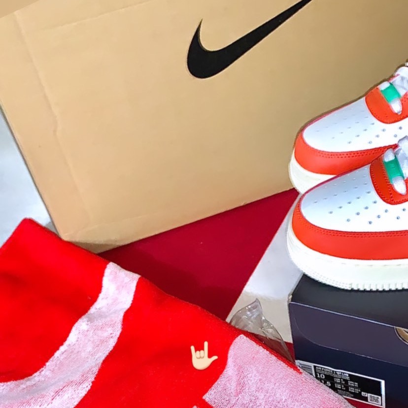 Nike Air Force 1 '07 LV8 Pojangmacha 착용 스타일