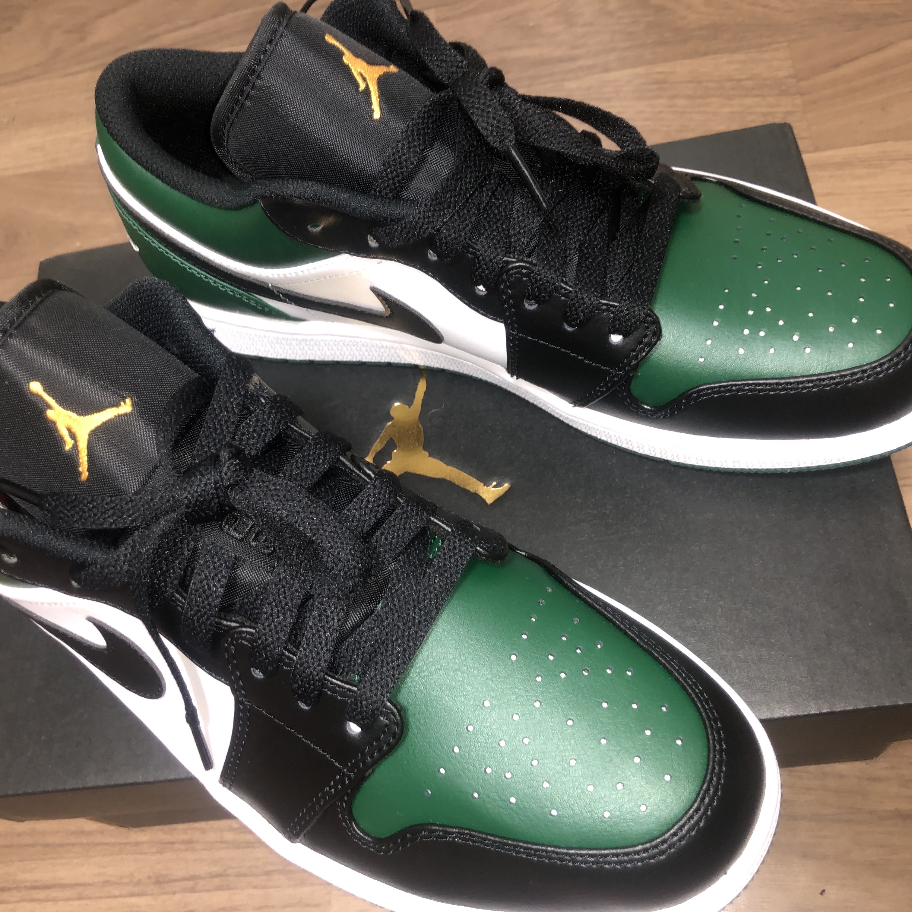 Jordan 1 Low Green Toe, Jordan 1 Retro High OG Taxi 착용 스타일 - 4