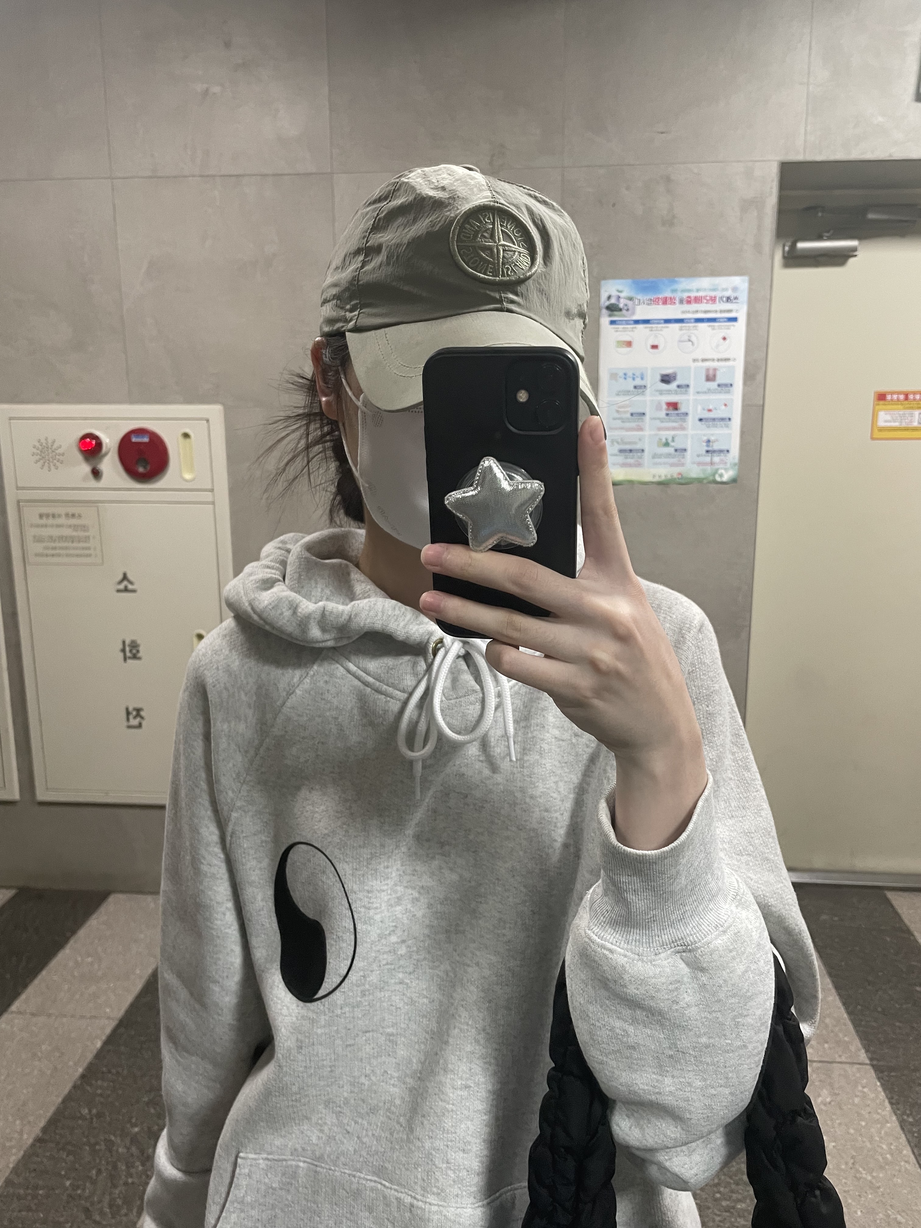 Our Legacy Work Shop Hood Grey Melange 착용 스타일