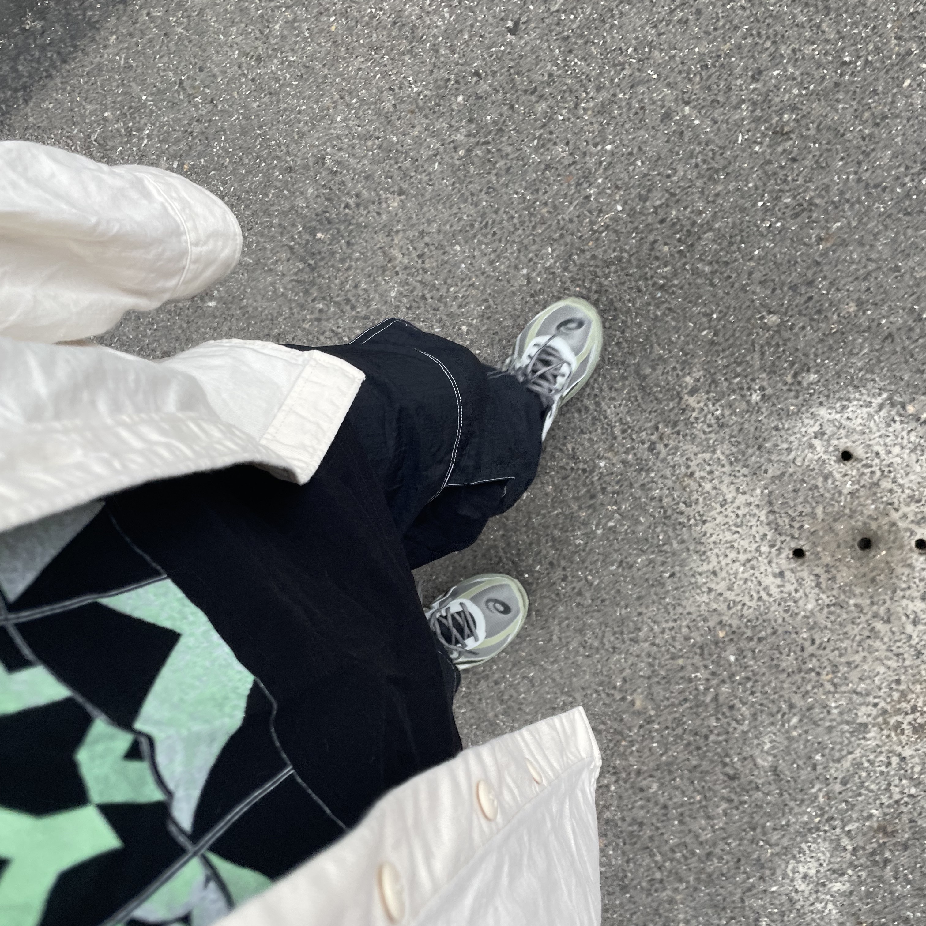 Asics Jog 100 S Sheet Rock - 2E Wide 착용 스타일
