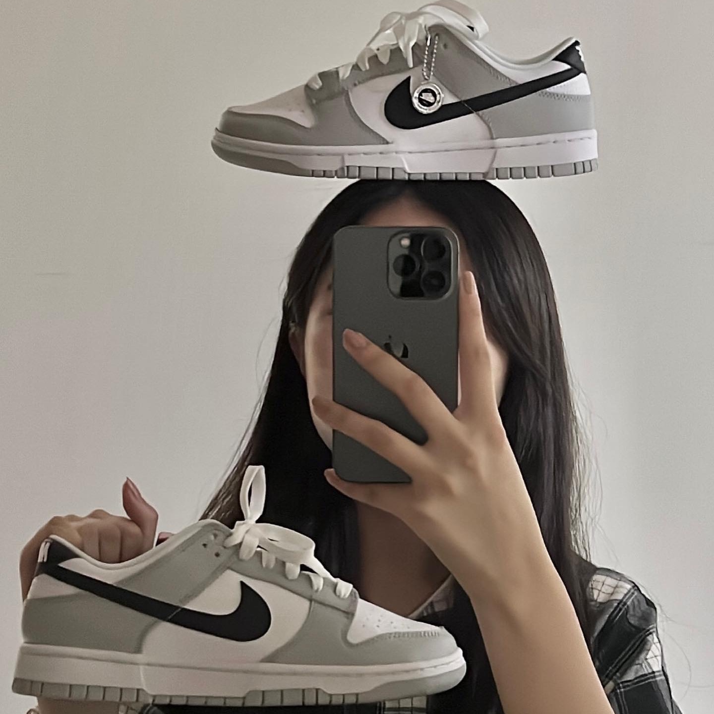 Nike Dunk Low Retro SE Jackpot Grey Fog 착용 스타일 - 1