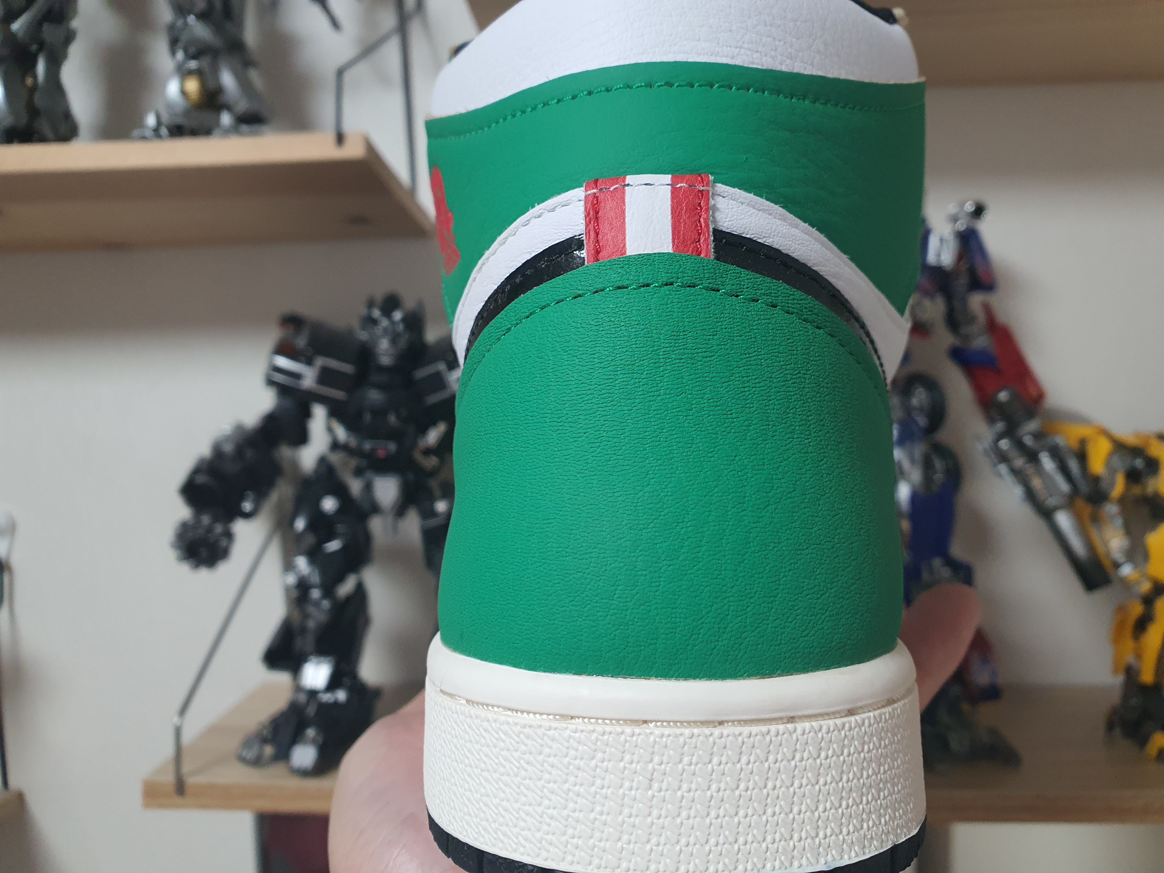 (W) Jordan 1 Retro High OG Lucky Green 착용 스타일 - 3