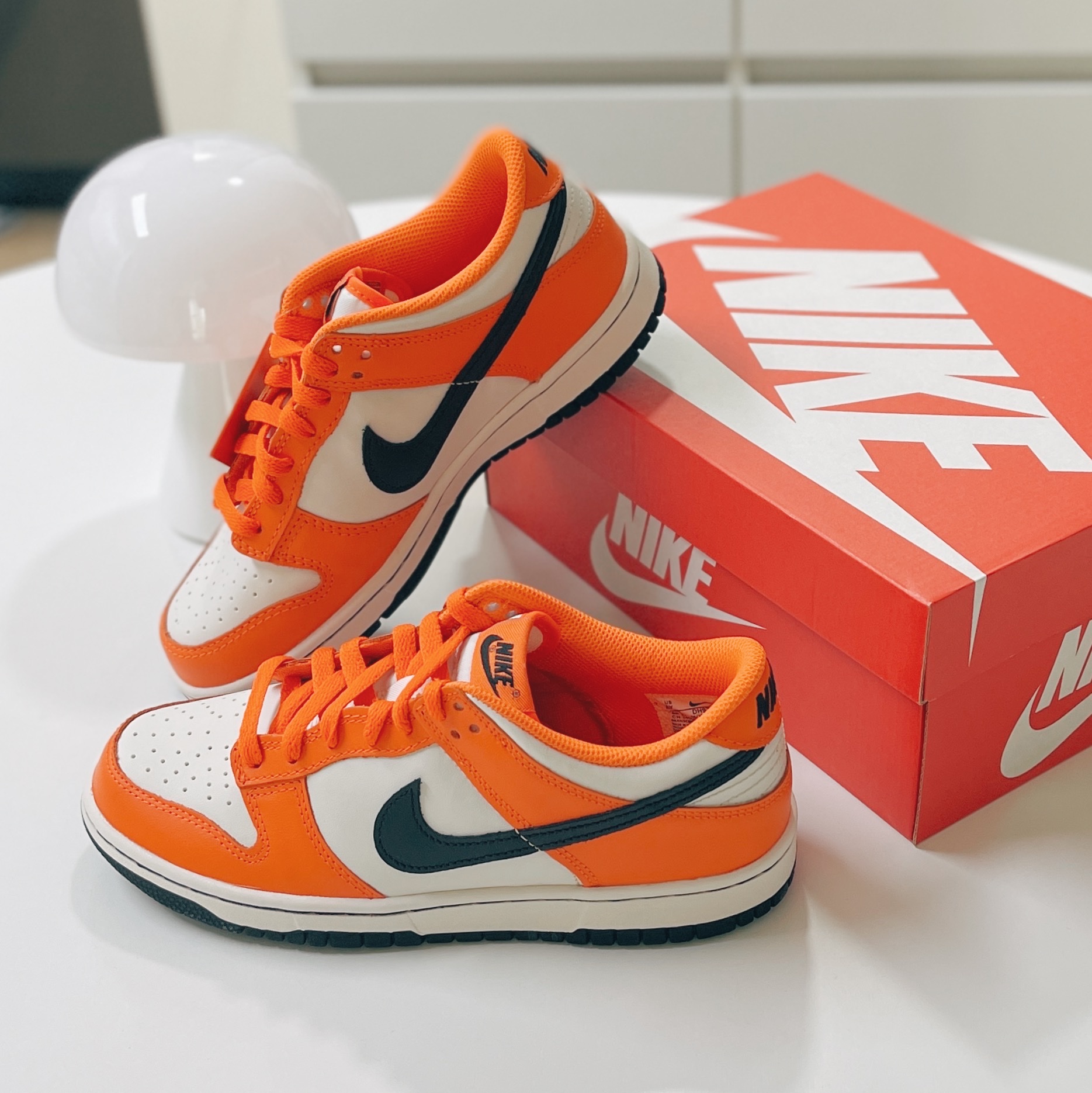 (GS) Nike Dunk Low Safety Orange 착용 스타일