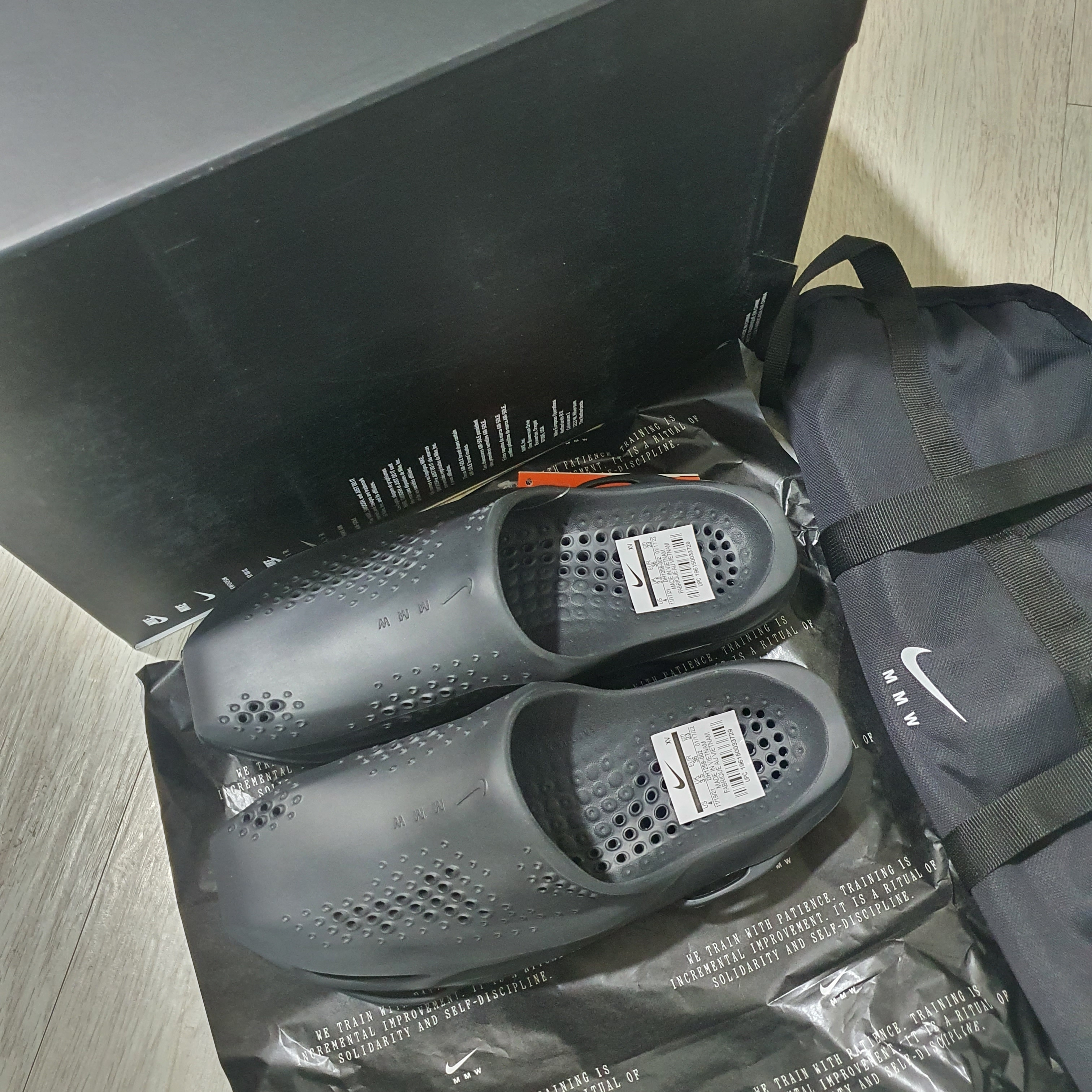 Nike x Matthew M Williams 005 Slide Black 착용 스타일 - 2