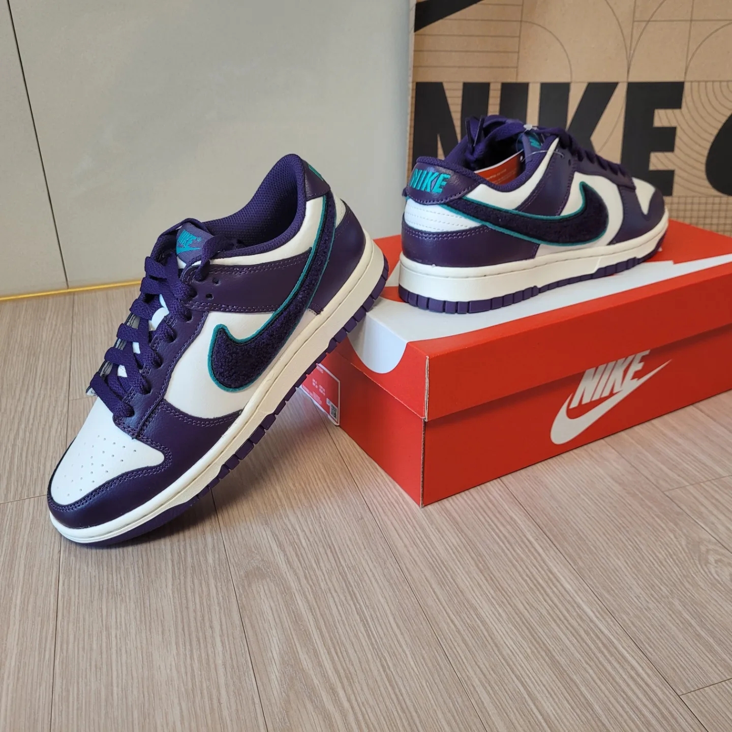 Nike Dunk Low Grand Purple 착용 스타일 - 4