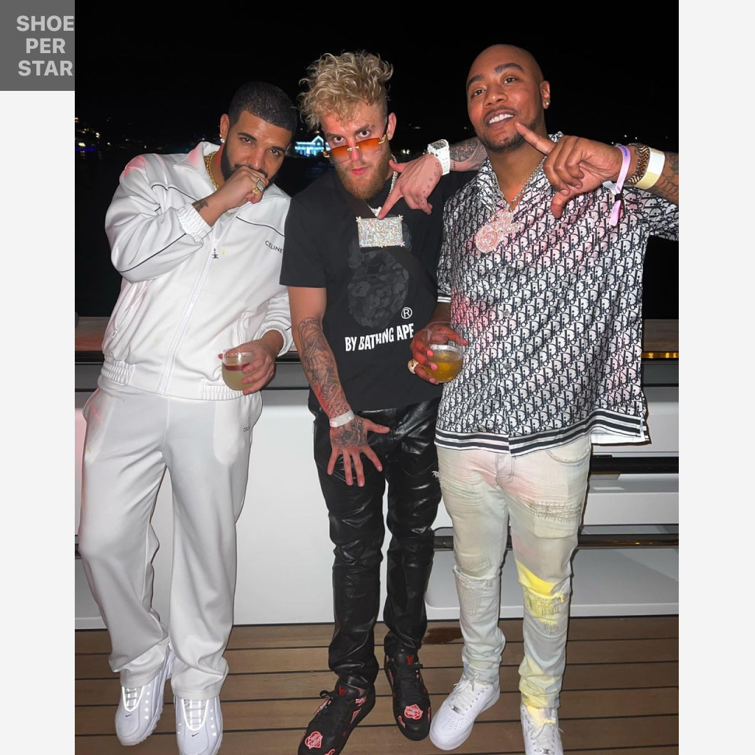 Nike x Drake Nocta Hot Step Air Terra Triple White, Balenciaga Denim Pull-Up Pants Light Blue 착용 스타일 - 1