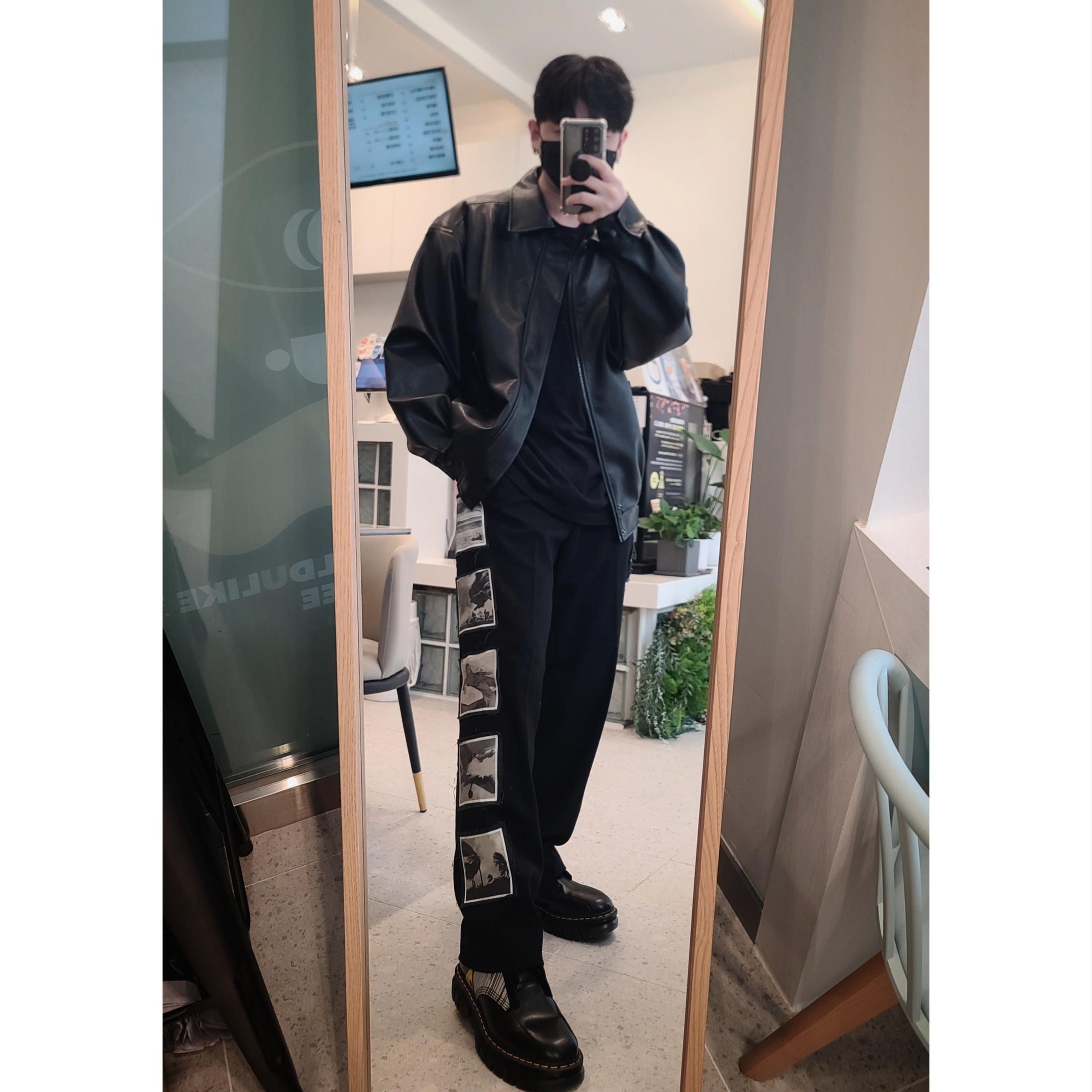 Dr. Martens x A-Cold-Wall 1460 Bex Neoteric Black 착용 스타일 - 1