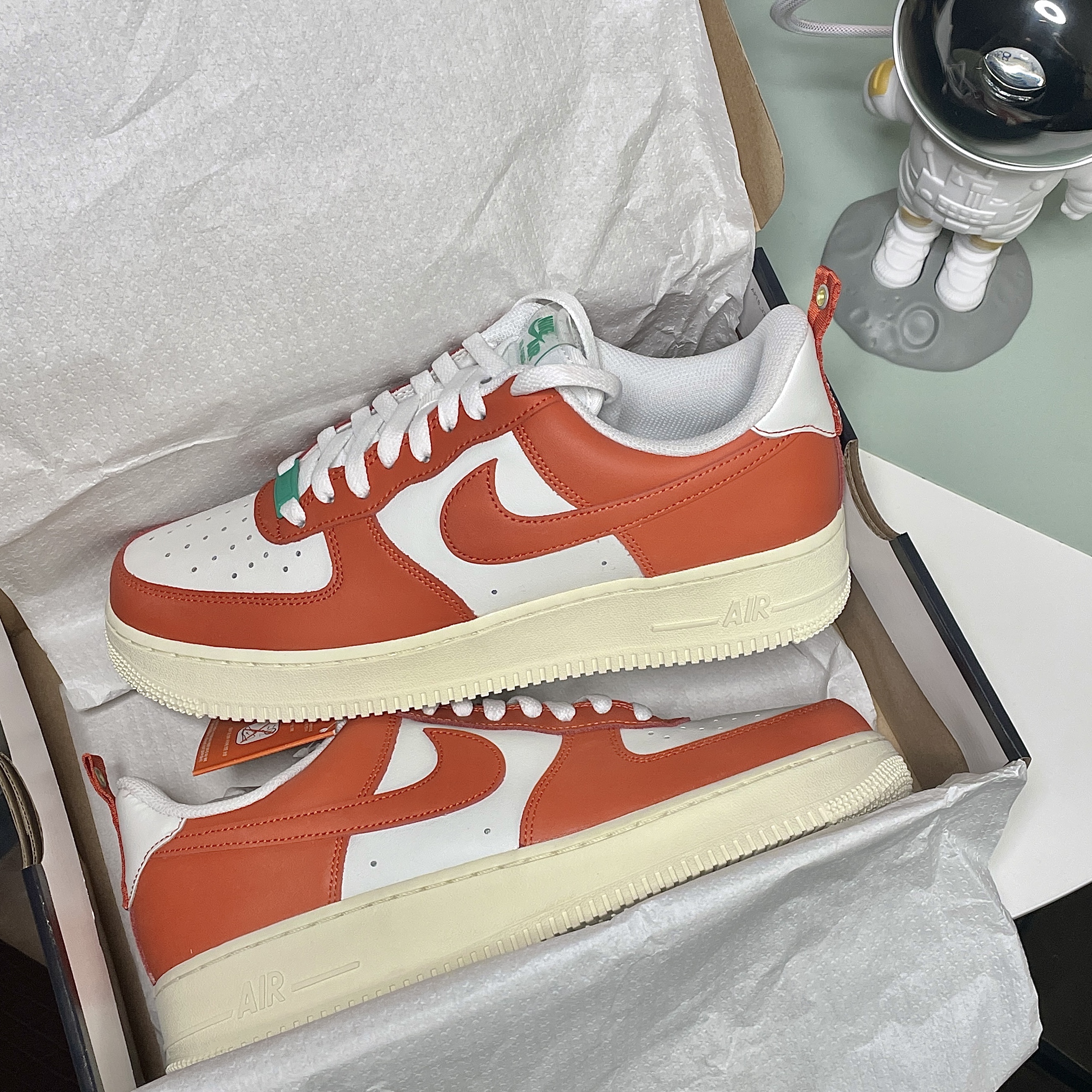 Nike Air Force 1 '07 LV8 Pojangmacha 착용 스타일 - 1