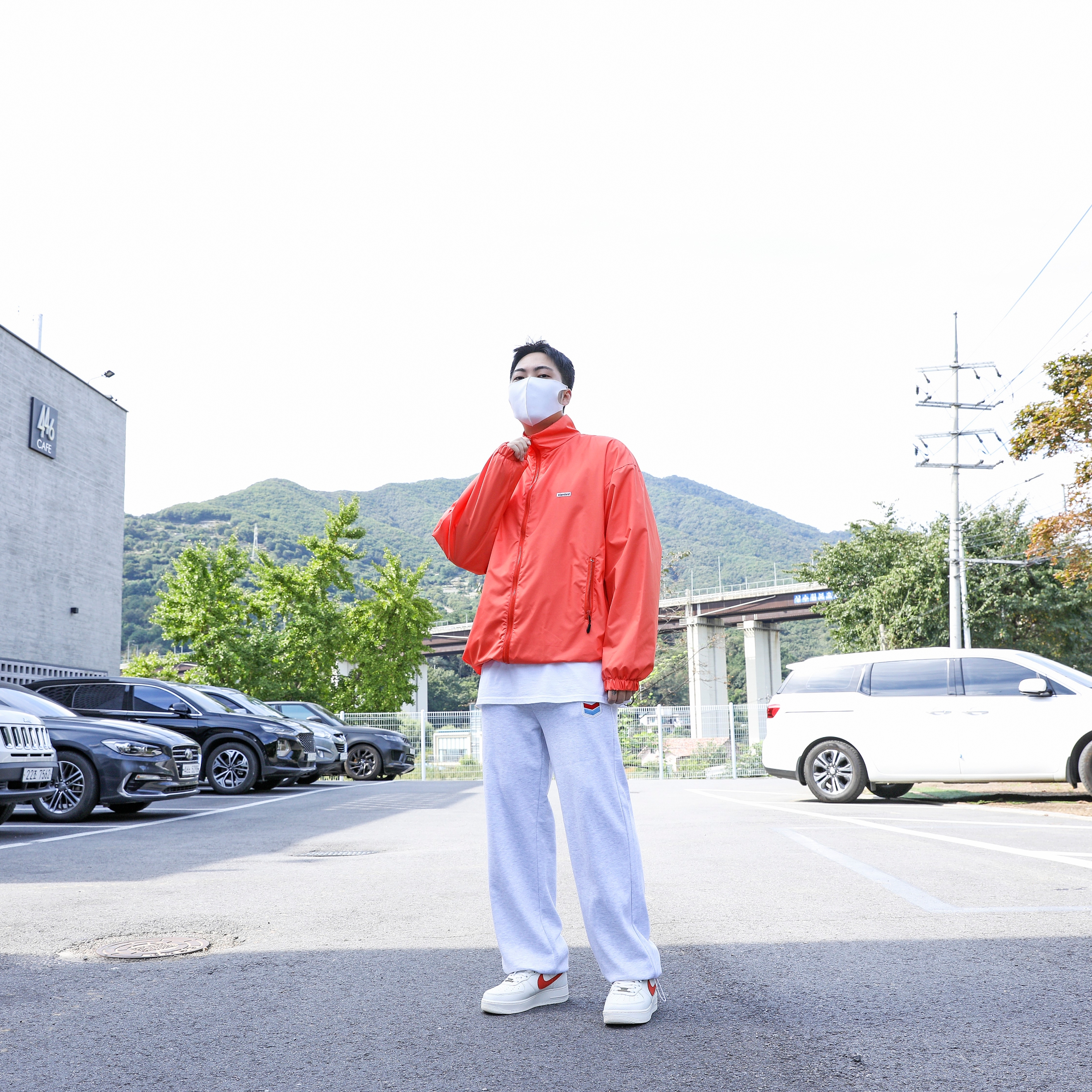 Nike Air Force 1 '07 Craft Mantra Orange 착용 스타일 - 3