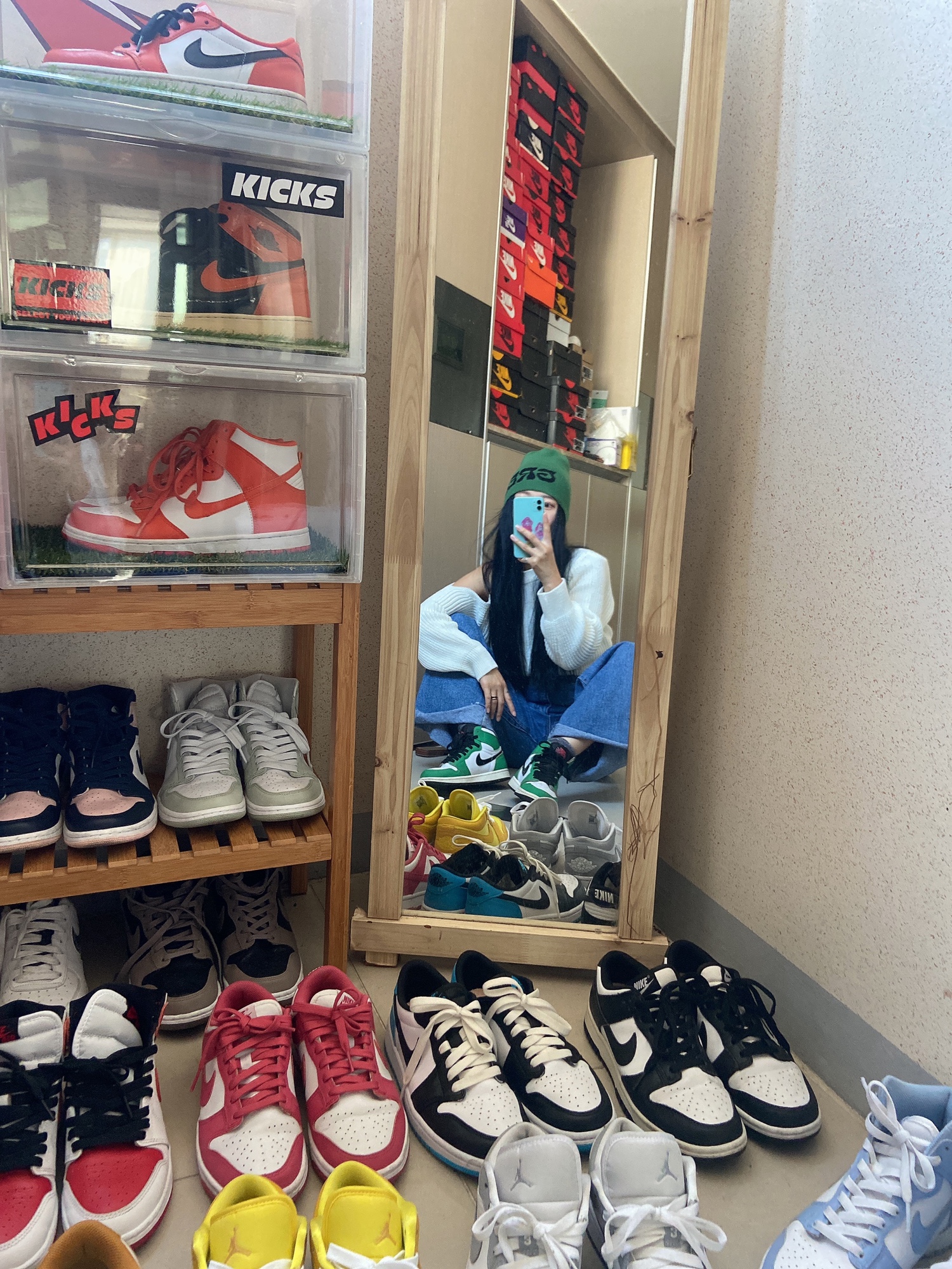 (W) Jordan 1 Retro High OG Lucky Green 착용 스타일 - 3