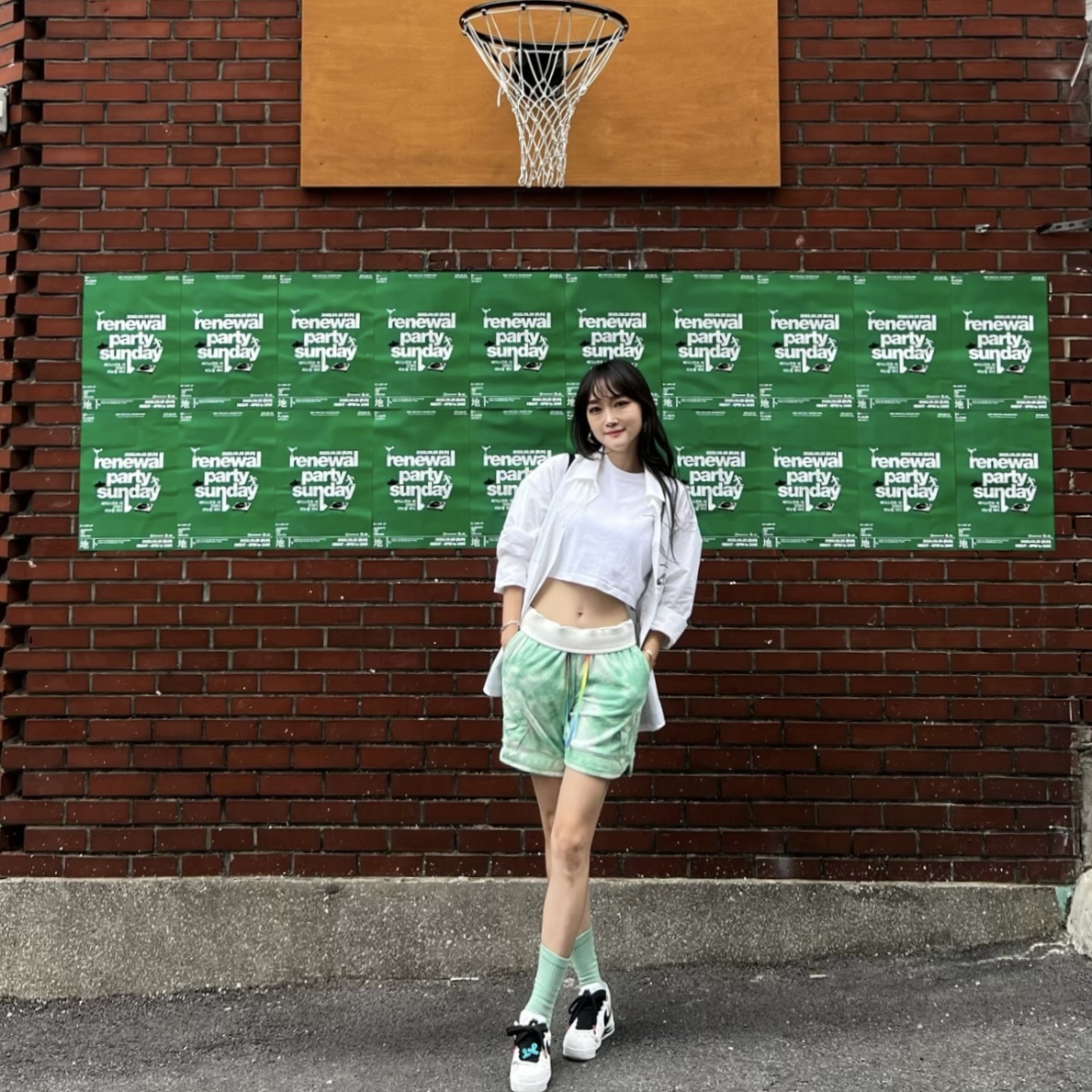 Jordan x J Balvin Shorts Jade Aura - Asia, Jordan x J Balvin Legacy Energy Crew Socks Celestine Blue 착용 스타일 - 2