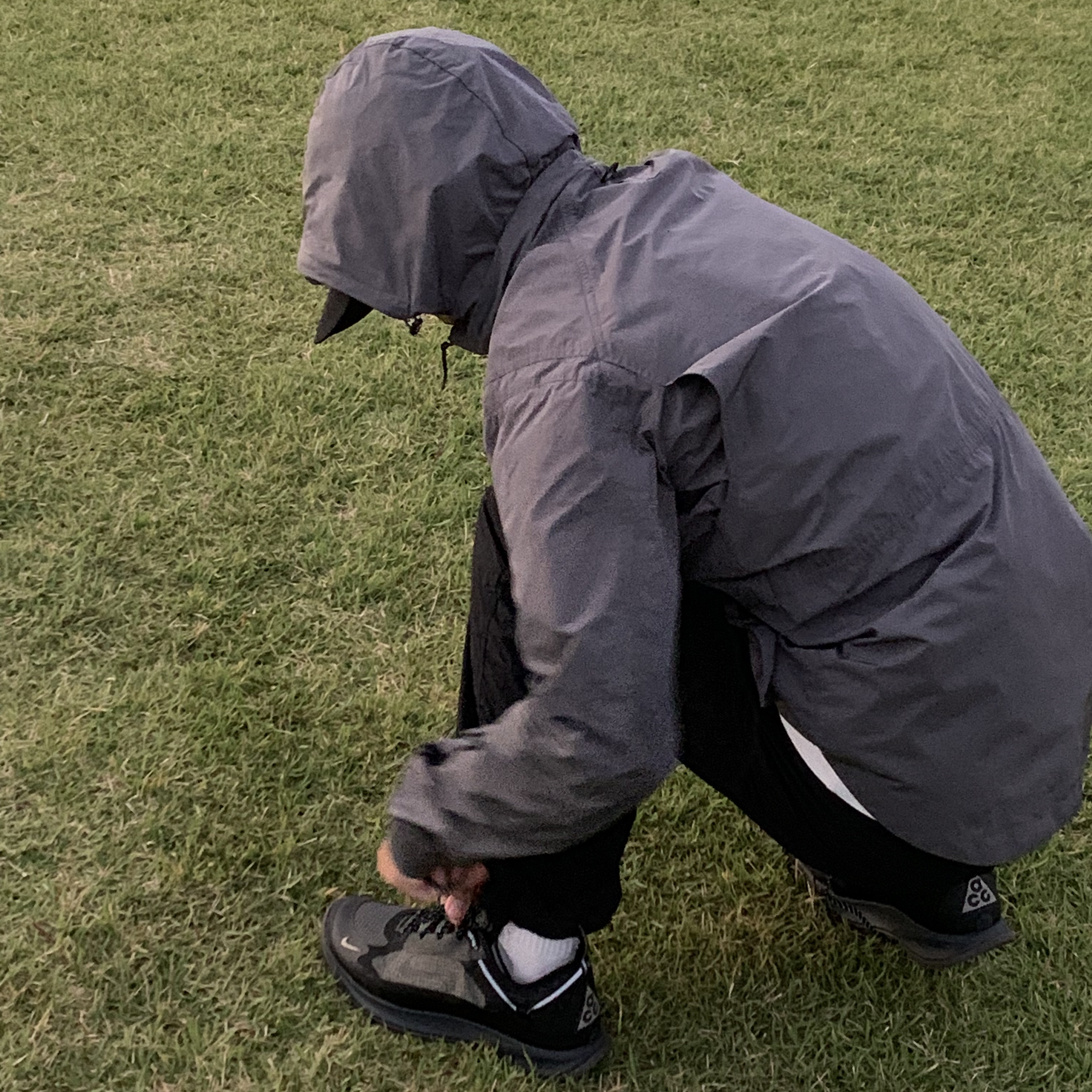 Nike ACG Air Nasu 2 Anthracite 착용 스타일 - 1