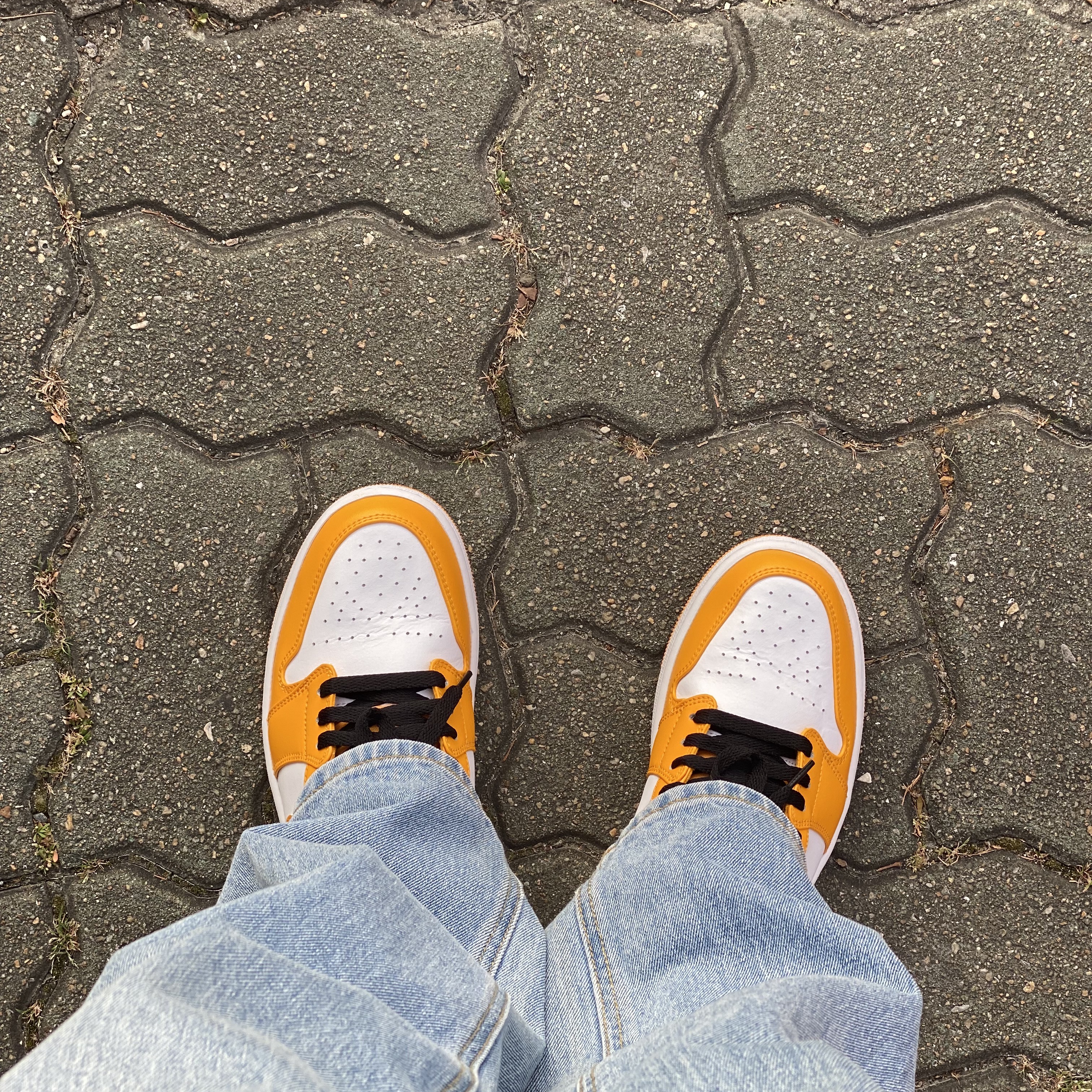 Jordan 1 Low Taxi 착용 스타일 - 3
