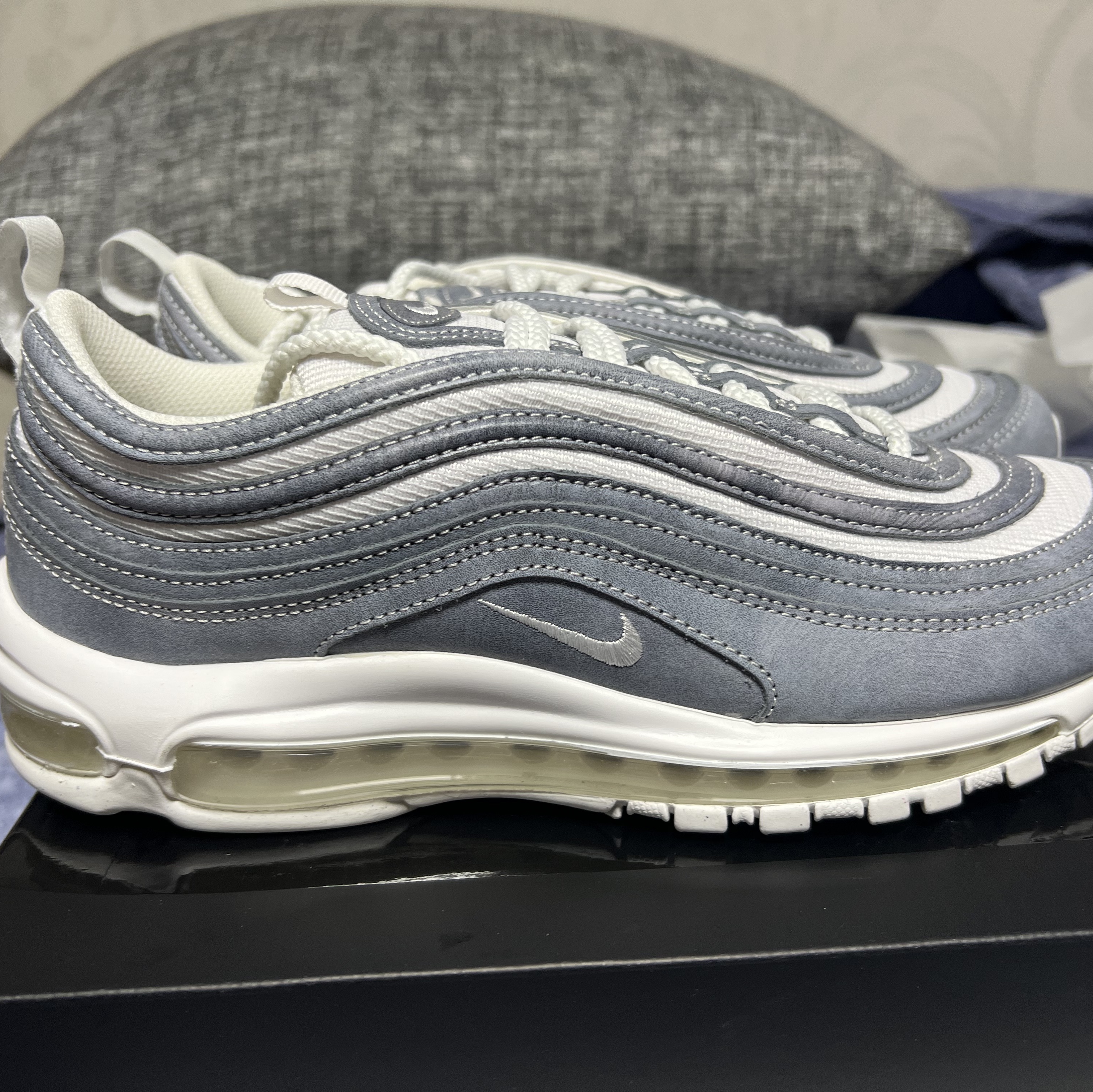 Nike x Comme des Garcons Air Max 97 Glacier Grey 착용 스타일 - 2
