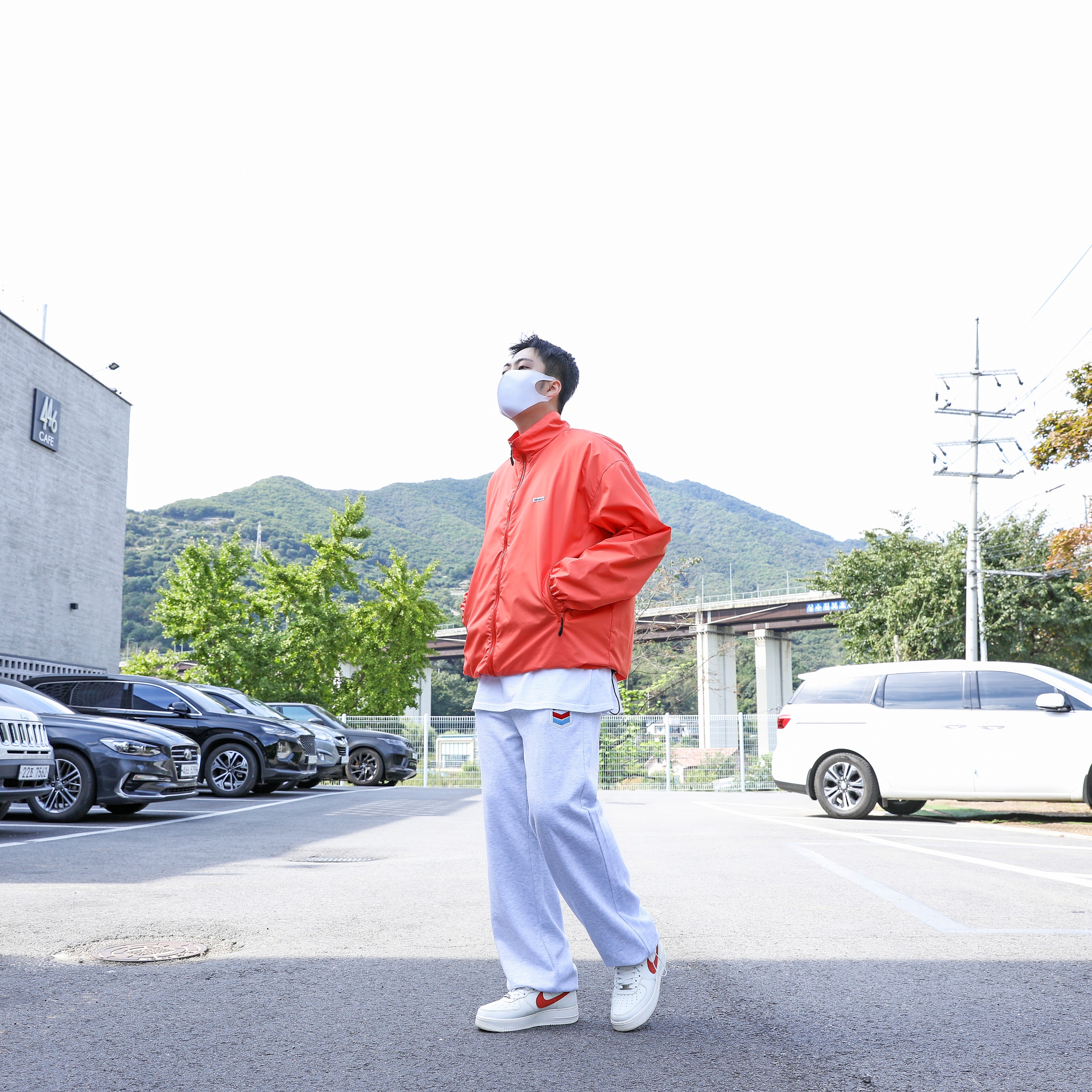 Nike Air Force 1 '07 Craft Mantra Orange 착용 스타일 - 4