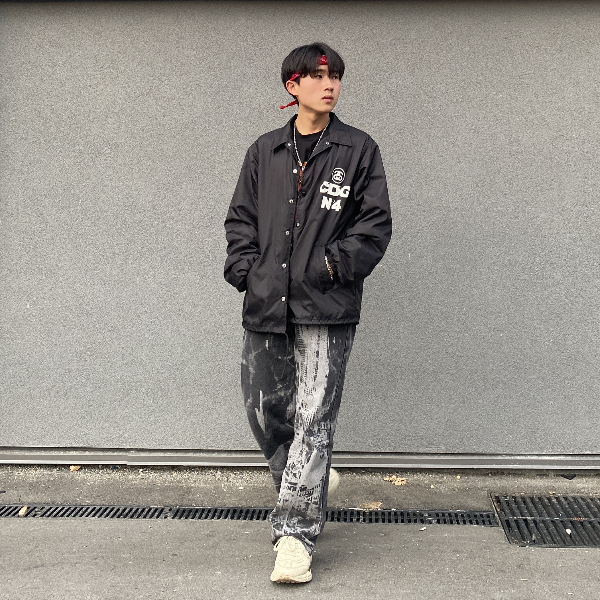 CDG x Stussy Coach Jacket Black, Gucci Rhyton Leather Sneakers Logo 착용 스타일 - 4