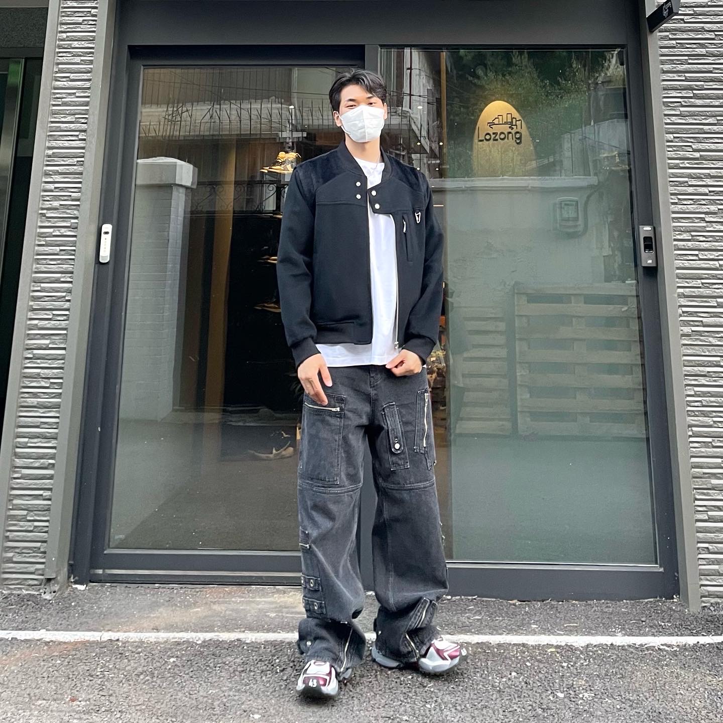 Undermycar Gaudin Alpaca Shoulder Wool Blouson Moonless Night - 22SS, Balenciaga Runner Sneakers Grey Burgundy 착용 스타일