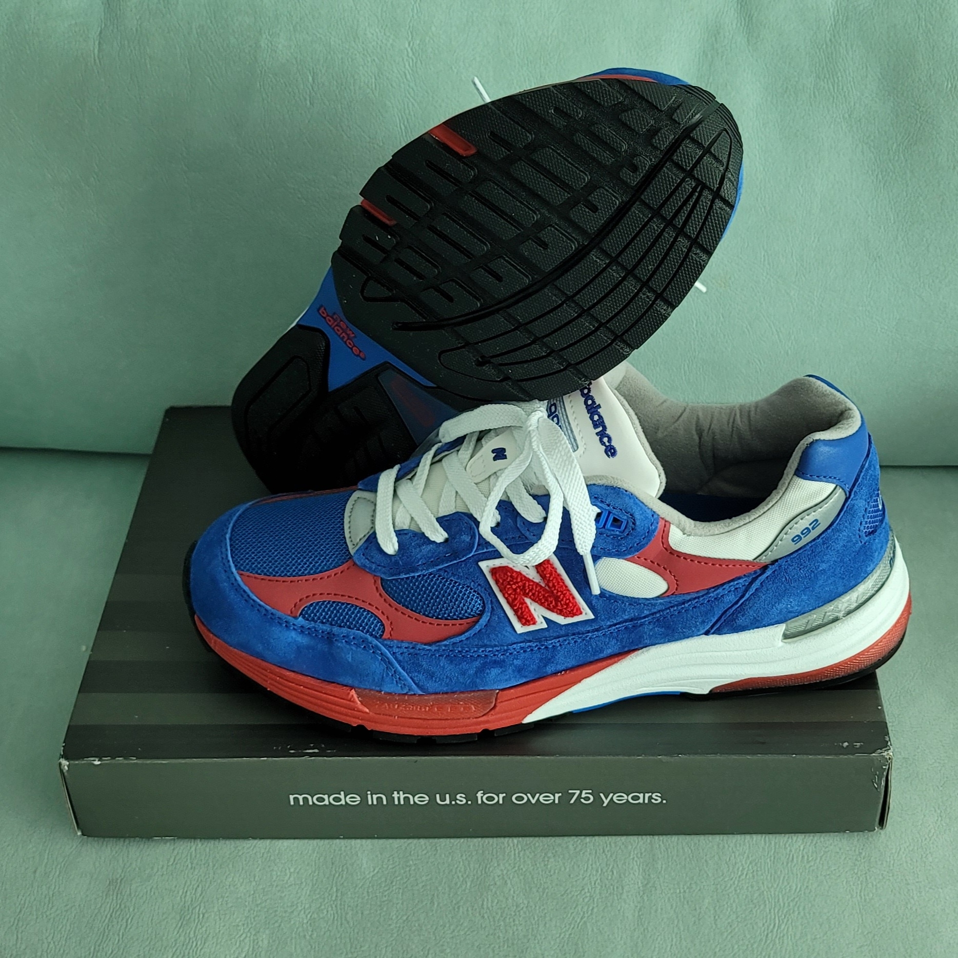 New Balance 992 Made in USA Blue Red 착용 스타일