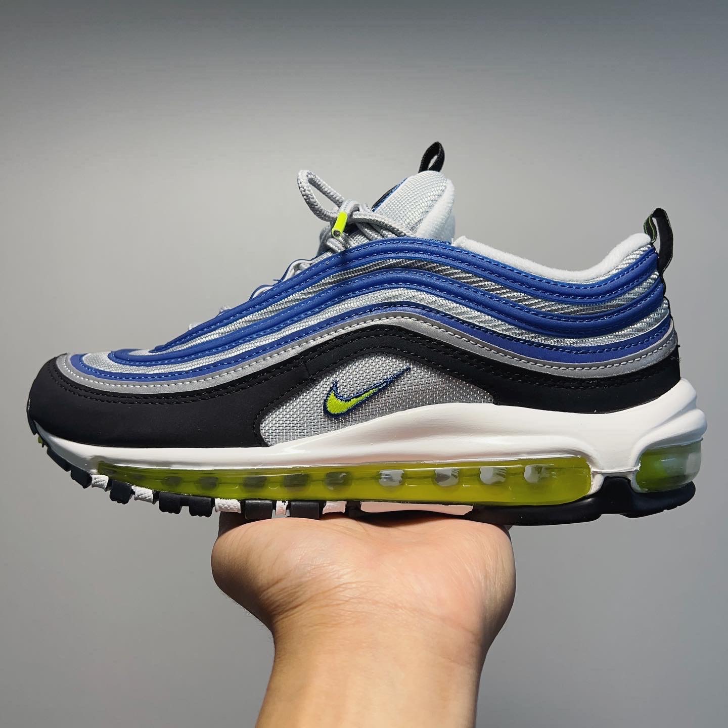 (W) Nike Air Max 97 OG Atlantic Blue and Voltage Yellow, Nike Air Max 97 OG Atlantic Blue and Voltage Yellow 착용 스타일 - 1