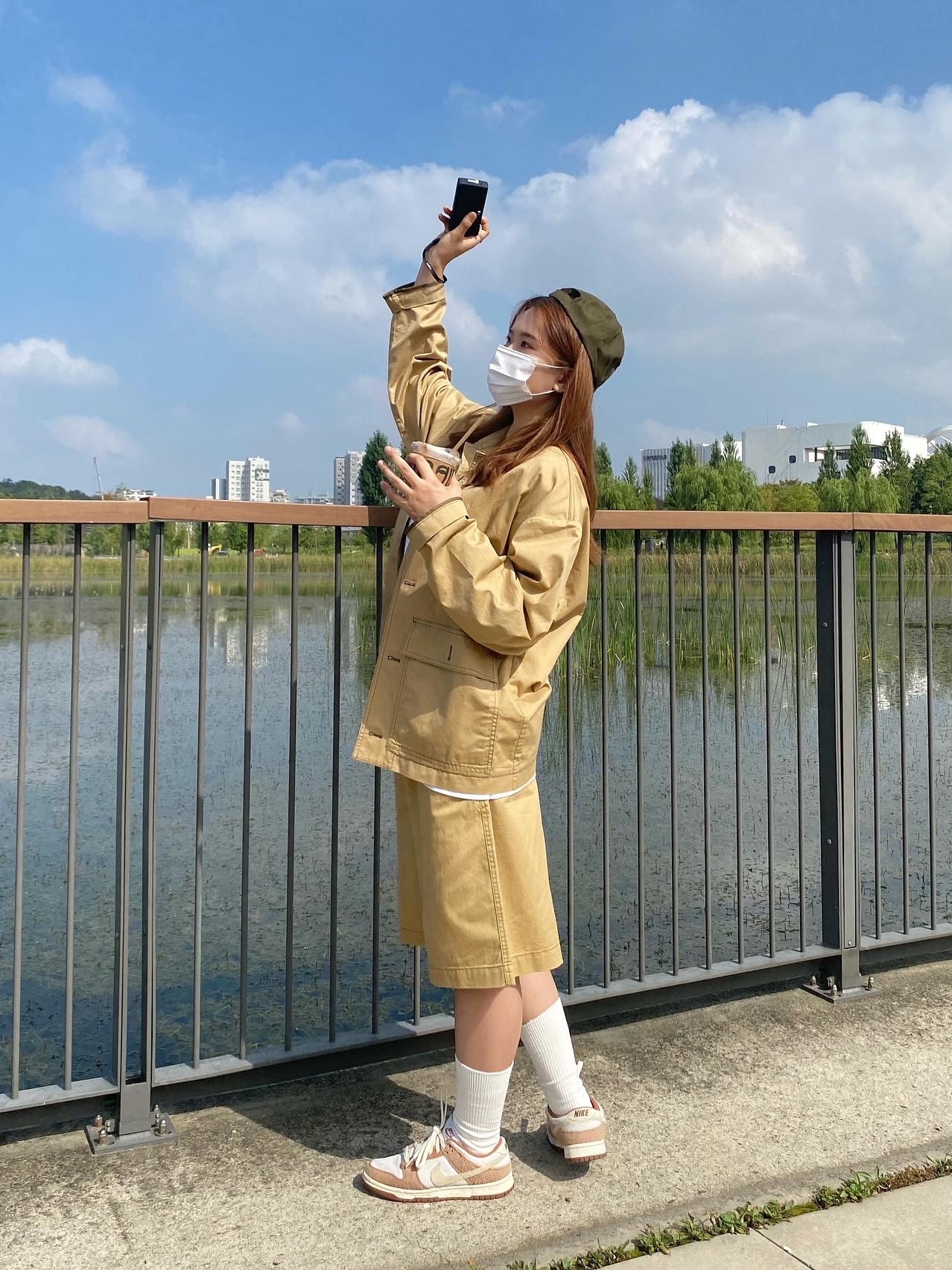 Supreme Yashica MF-1 Camera Black - 21SS, Uniqlo x Marni Oversized Utility Jacket Beige 착용 스타일 - 3