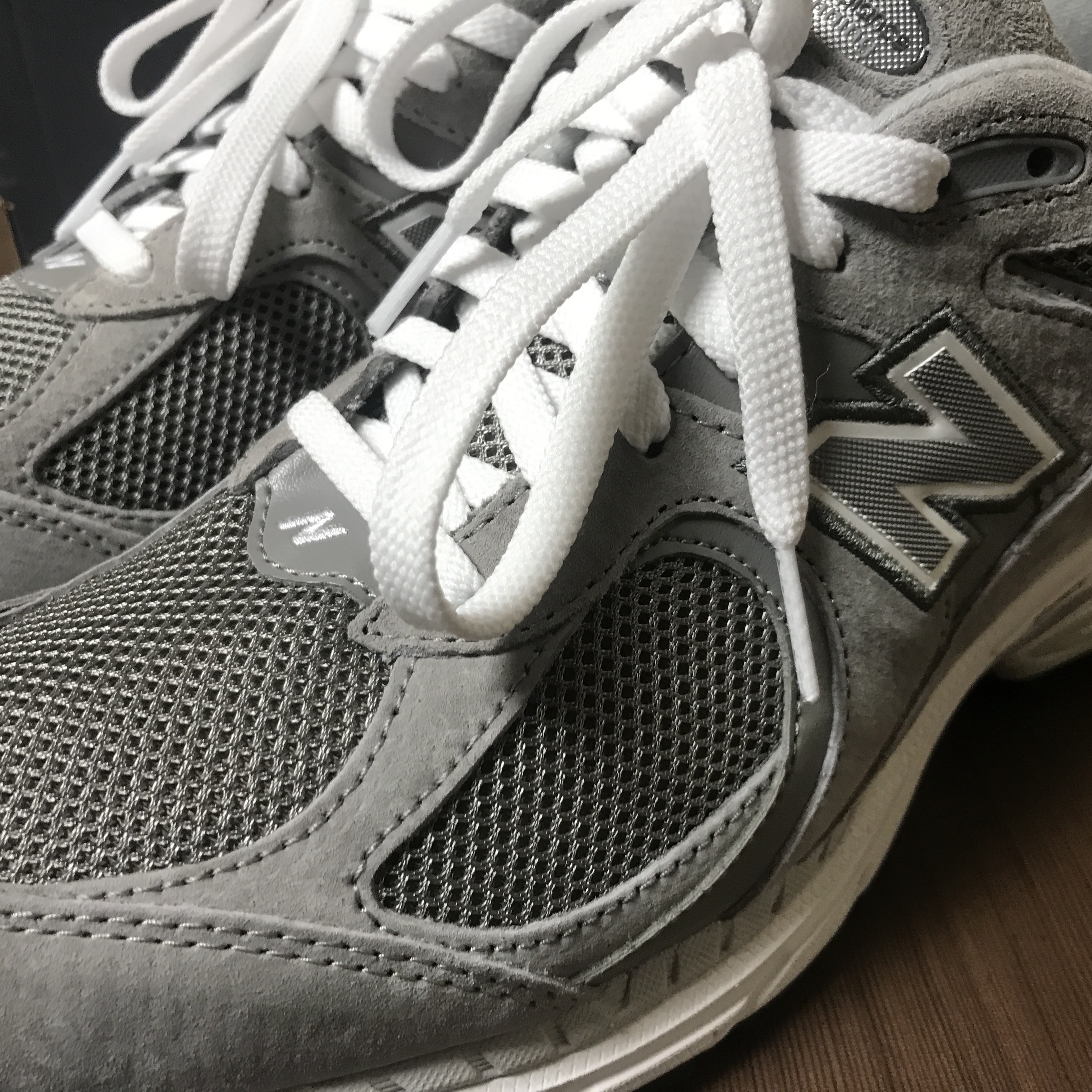 New Balance 2002R Marblehead White 착용 스타일