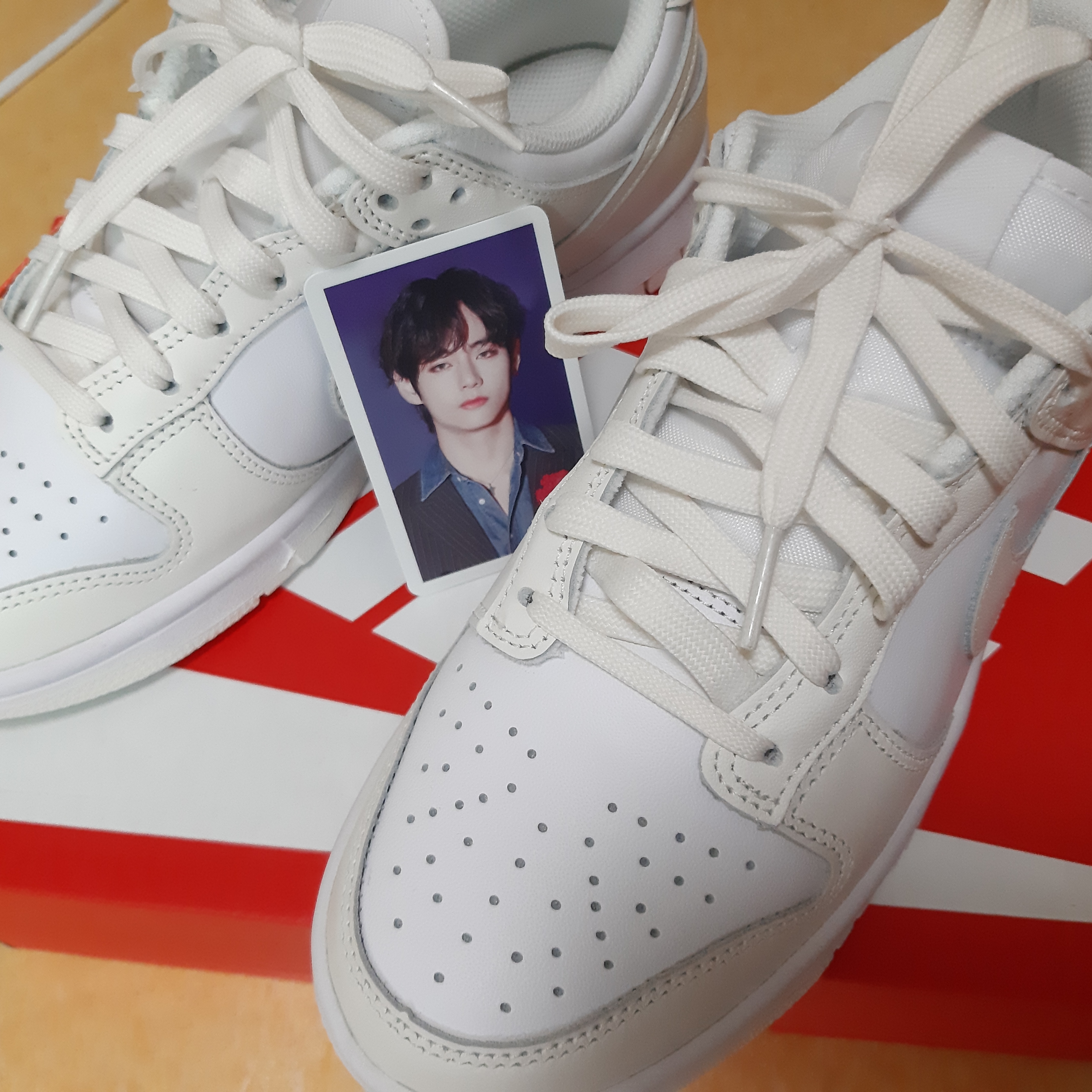(W) Nike Dunk Low White and Sail 착용 스타일