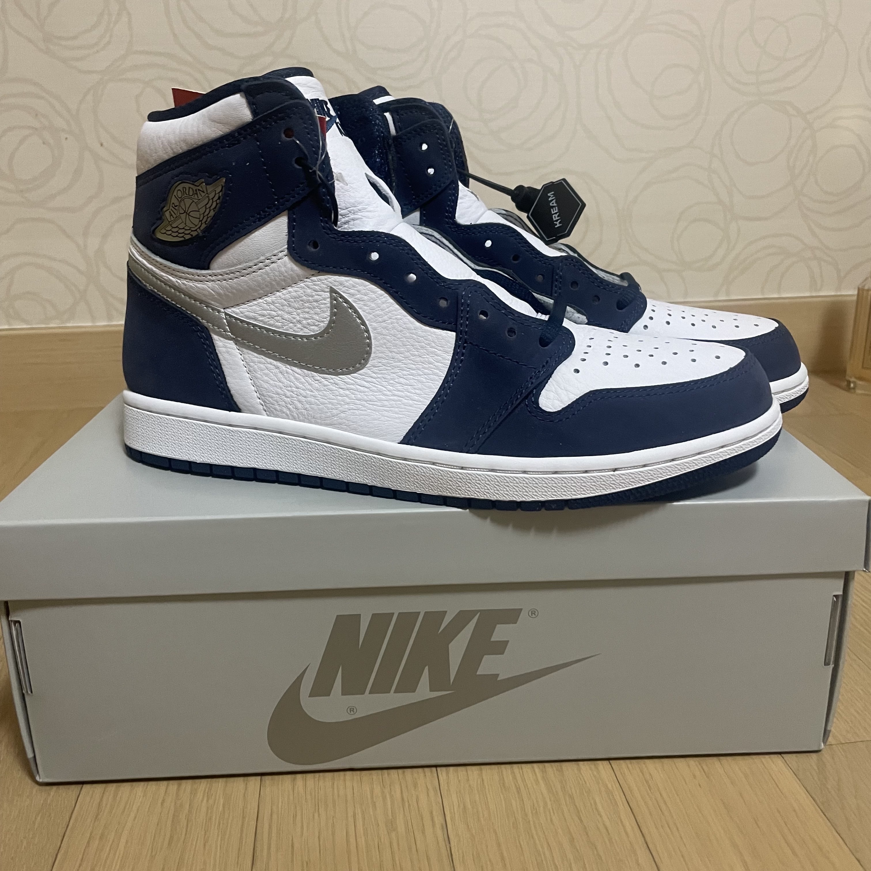 Jordan 1 Retro High OG CO.JP Midnight Navy 착용 스타일