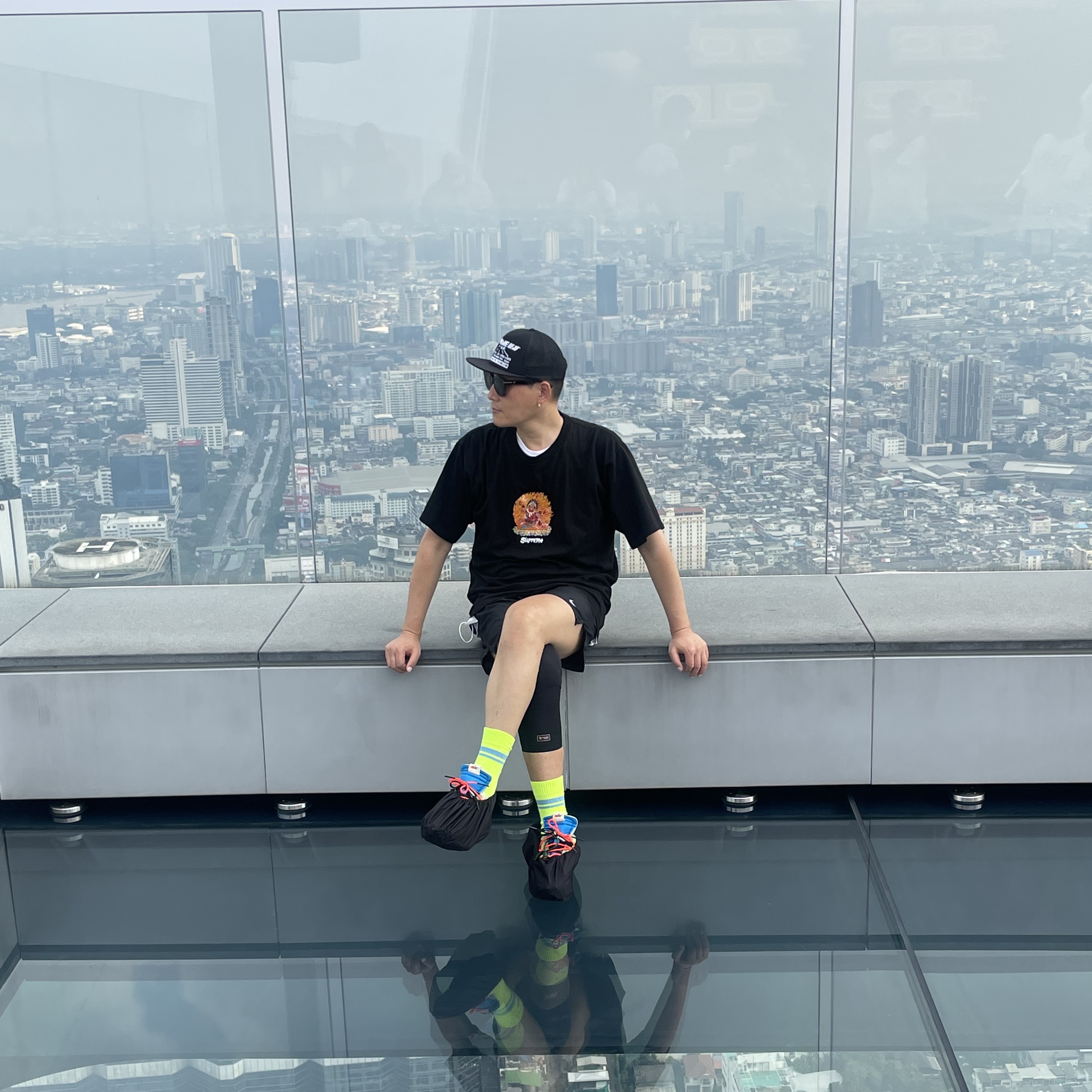 (W) Nike x Off-White Vapor Street Tour Yellow, Supreme Transport Mesh Back 5-Panel Black - 22FW 착용 스타일 - 2