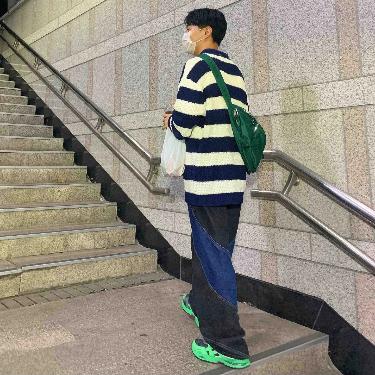 Asics HS2-S Gel-MC Plus Sea Glass Graphite Grey 착용 스타일