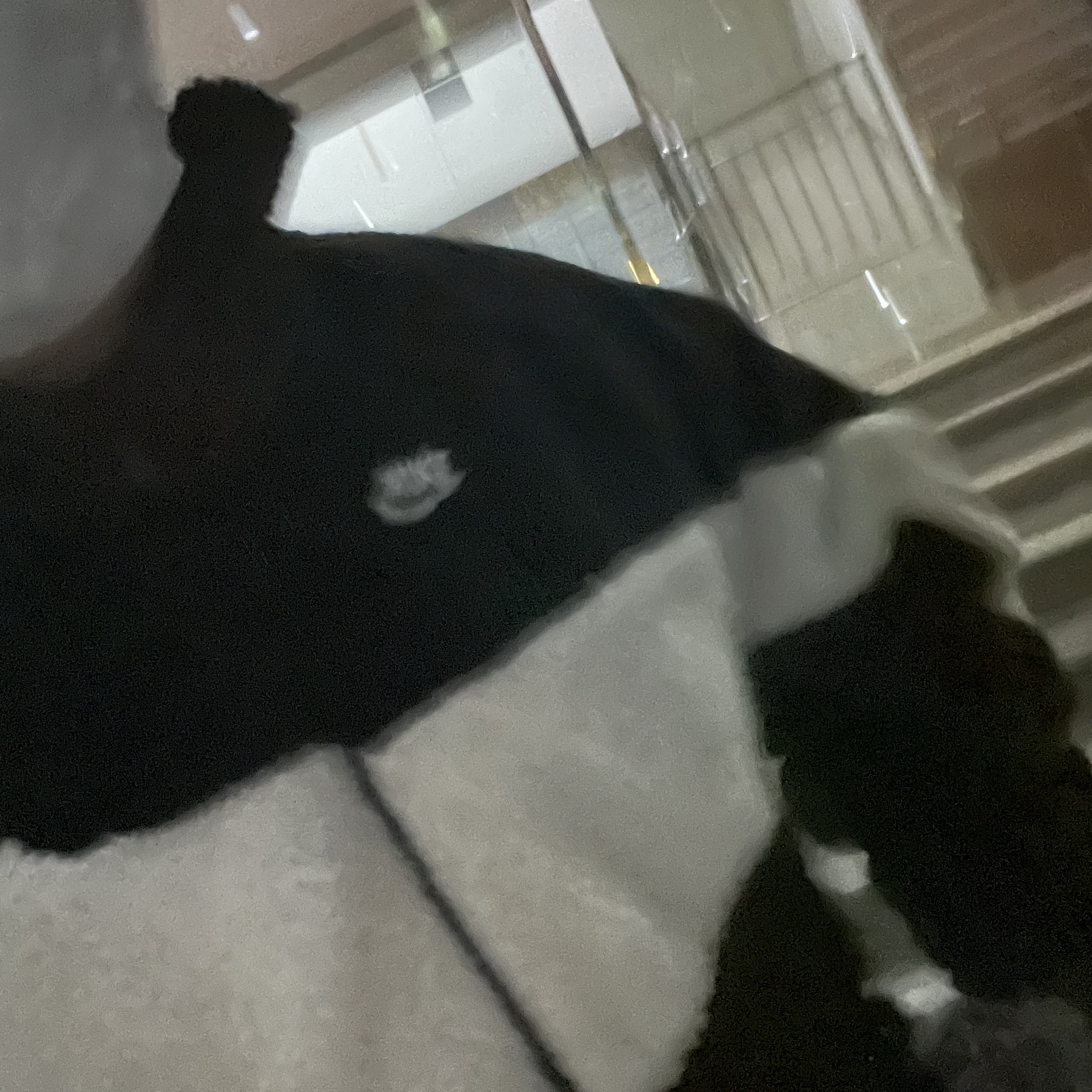 Nike Big Swoosh Full Zip Jacket Black Sail 착용 스타일