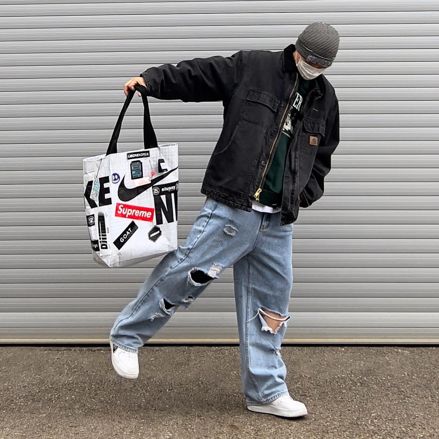 Supreme Rainbow Stripe Beanie Black - 21FW, Nike Air Force 1 Low Sketch White Black 착용 스타일 - 1