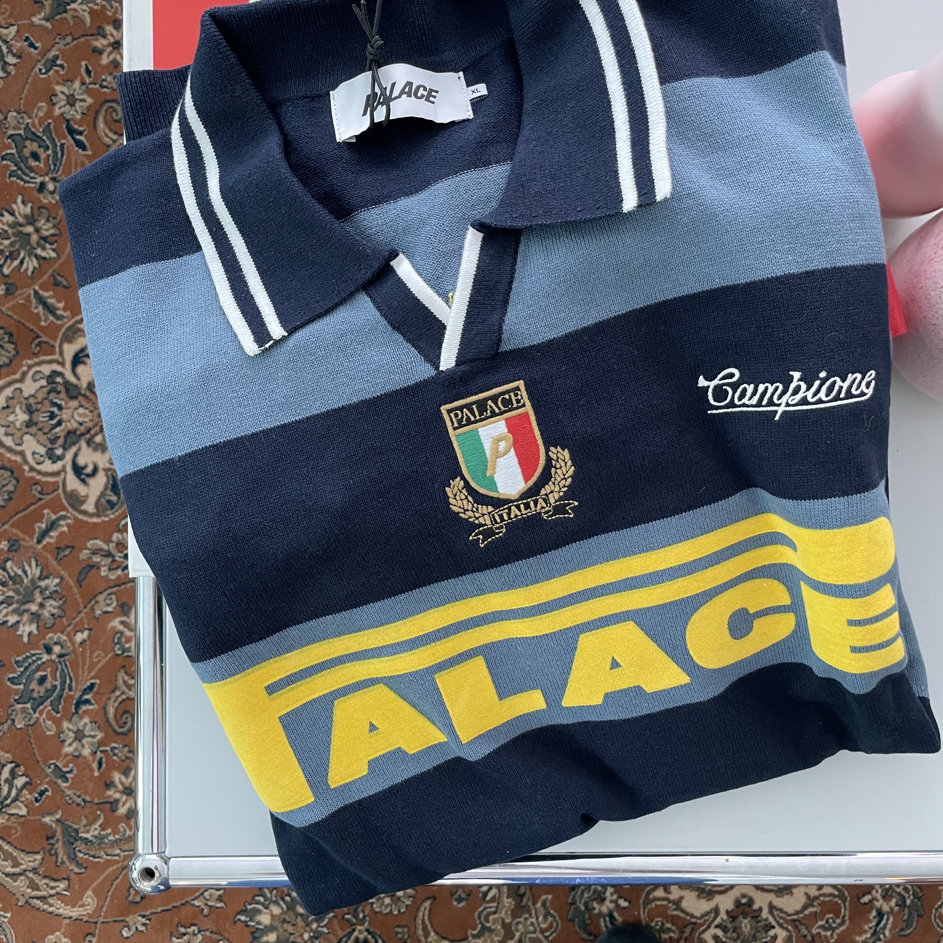 Palace Palazzo Knit Navy - 22SS 착용 스타일